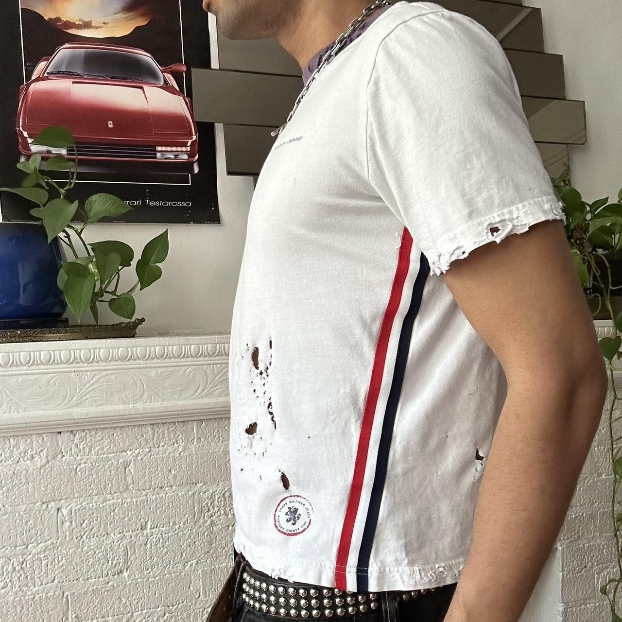 Tommy Hilfiger Vintage 90s White Ripped T-shirt - Large Size US L / EU 52-54 / 3 - 2 Thumbnail