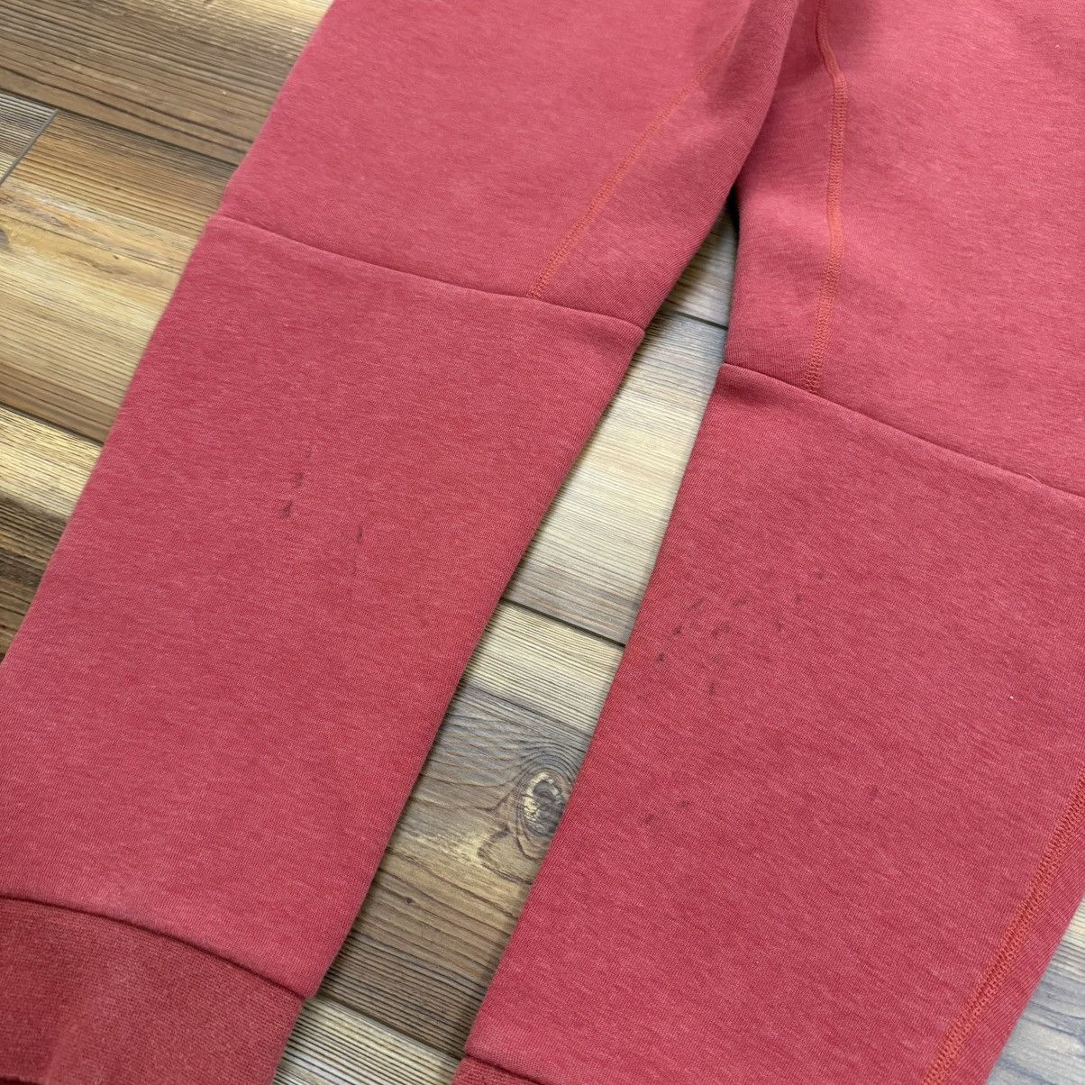 Nike Red Nike Tech Fleece Joggers Sweatpants Size US 26 / EU 42 - 4 Thumbnail