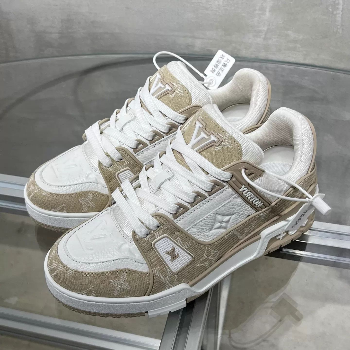 Louis Vuitton LV Trainer khaki denim new boxed tried UK2.5/36.5 Size US 6 / IT 36 - 2 Thumbnail