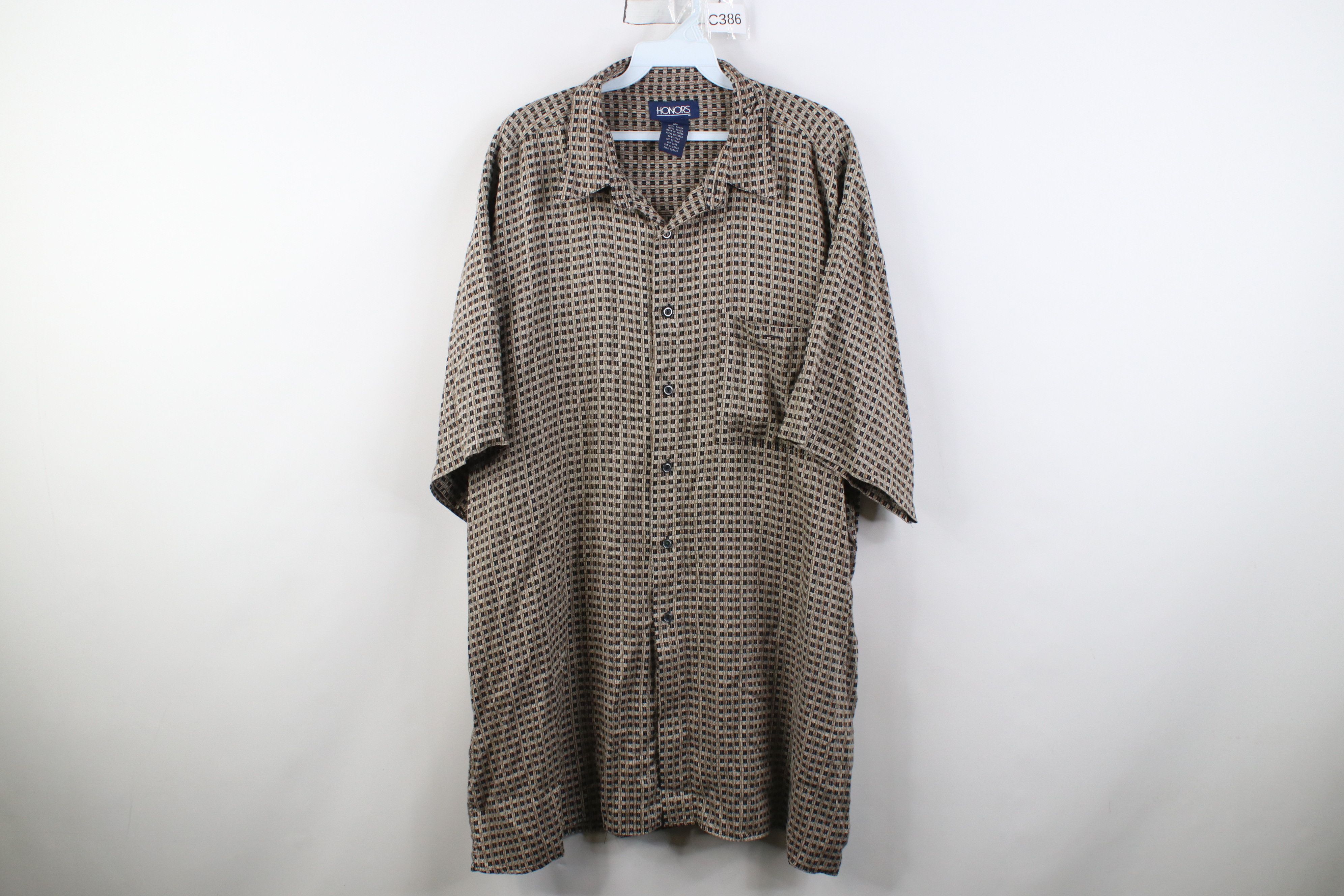 Vintage Vintage 90s Streetwear Checkered Short Sleeve Button Shirt Size US XL / EU 56 / 4 - 1 Thumbnail