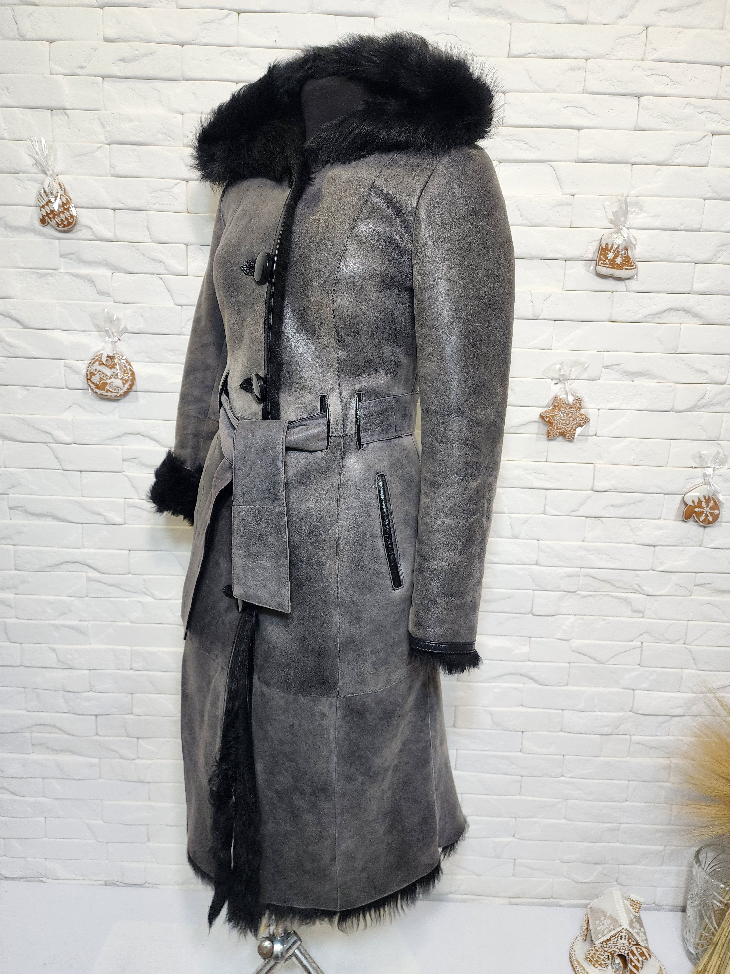 Furla Gray Sheepskin Hooded Coat: Women's Fur Button-Up Coat Size M / US 6-8 / IT 42-44 - 4 Thumbnail