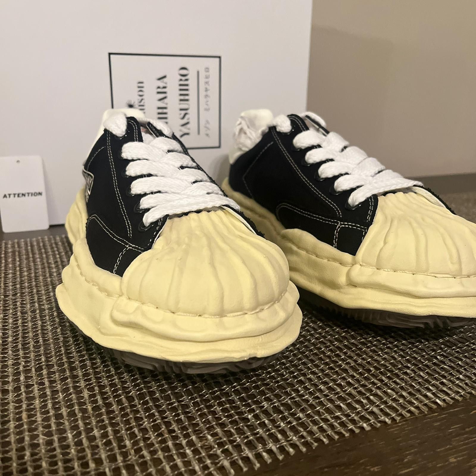 Maison MIHARA YASUHIRO Low Top Blakely Sneakers in Black Size US 9 / EU 42 - 14 Thumbnail