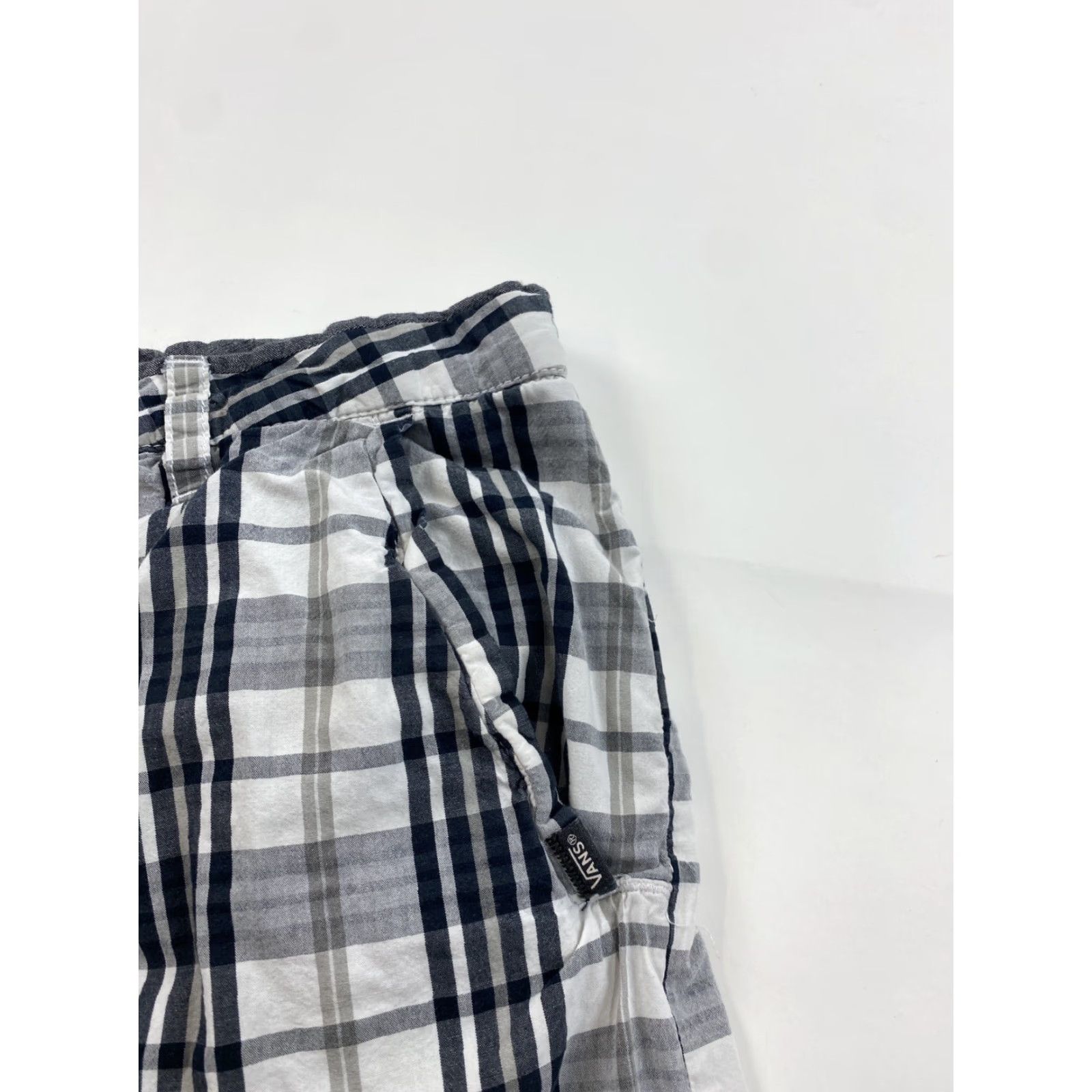Vans VANS Shorts Mens Size 30 Plaid Skateboarding Multicolor Chino Size US 30 / EU 46 - 2 Thumbnail