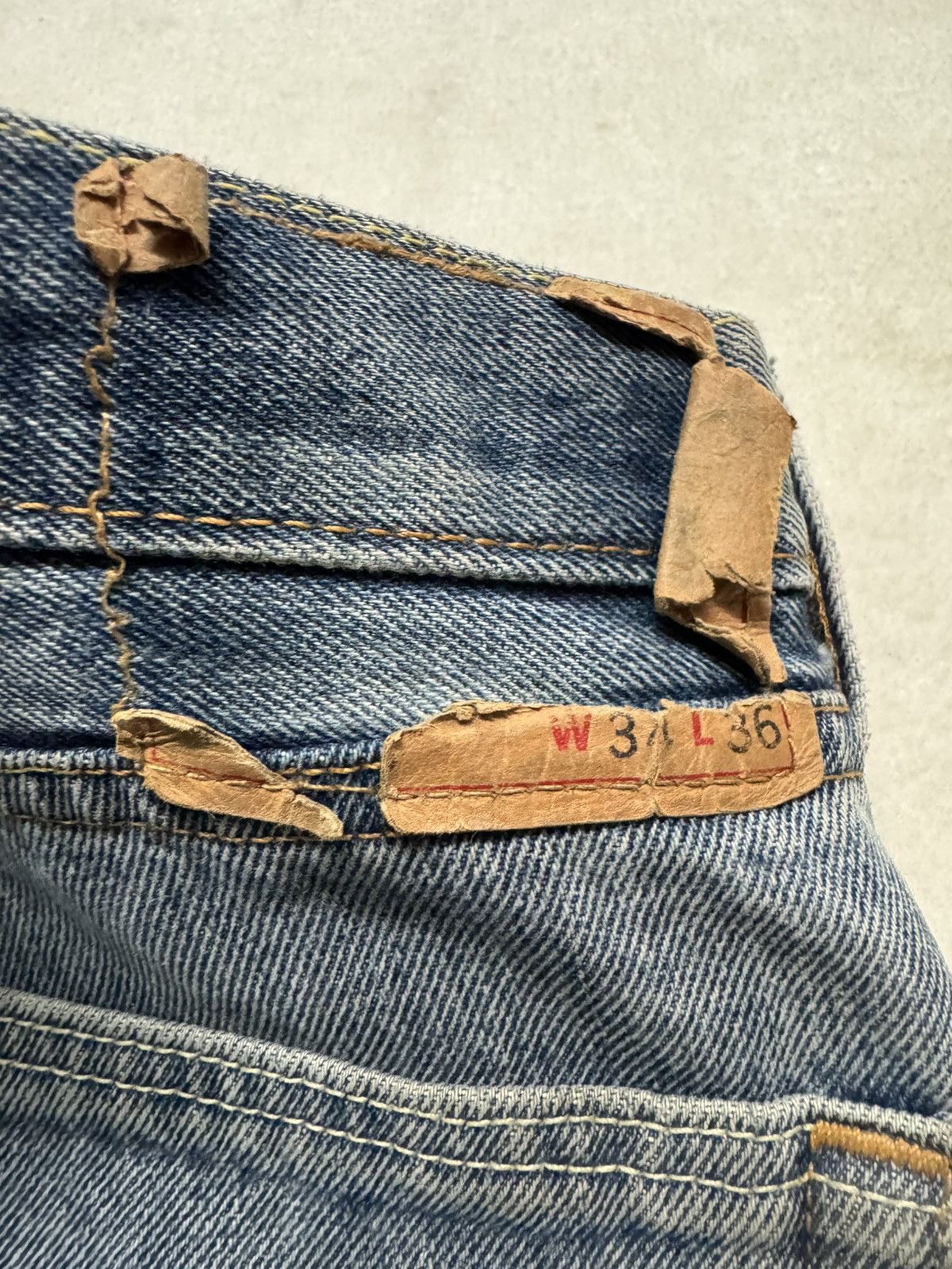 Levi's VINTAGE 2000s LEVI’S PATCHWORK THRASHED BLUE JEANS Size US 35 - 15 Thumbnail