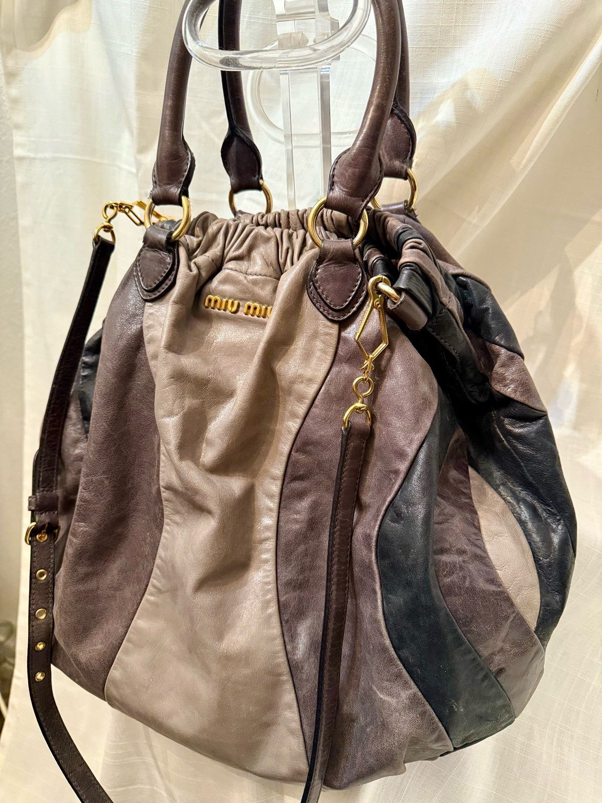 Miu Miu Mui Mui Hobo Leather Bucket Bag Size ONE SIZE - 4 Thumbnail