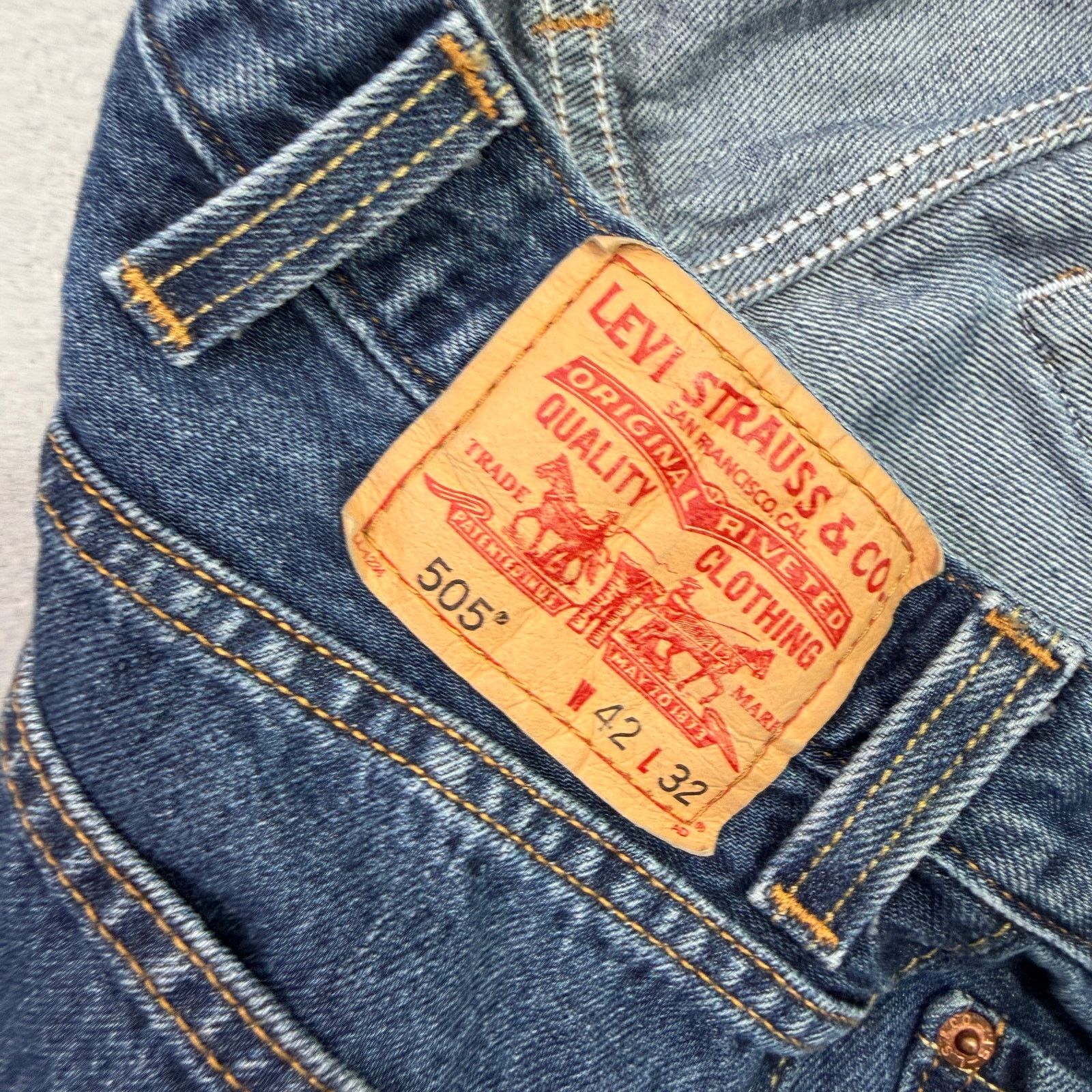 Levi's Vintage Levis 505 Jeans Men's 42x32 Blue Denim Regular Fit Size US 42 / EU 58 - 6 Thumbnail