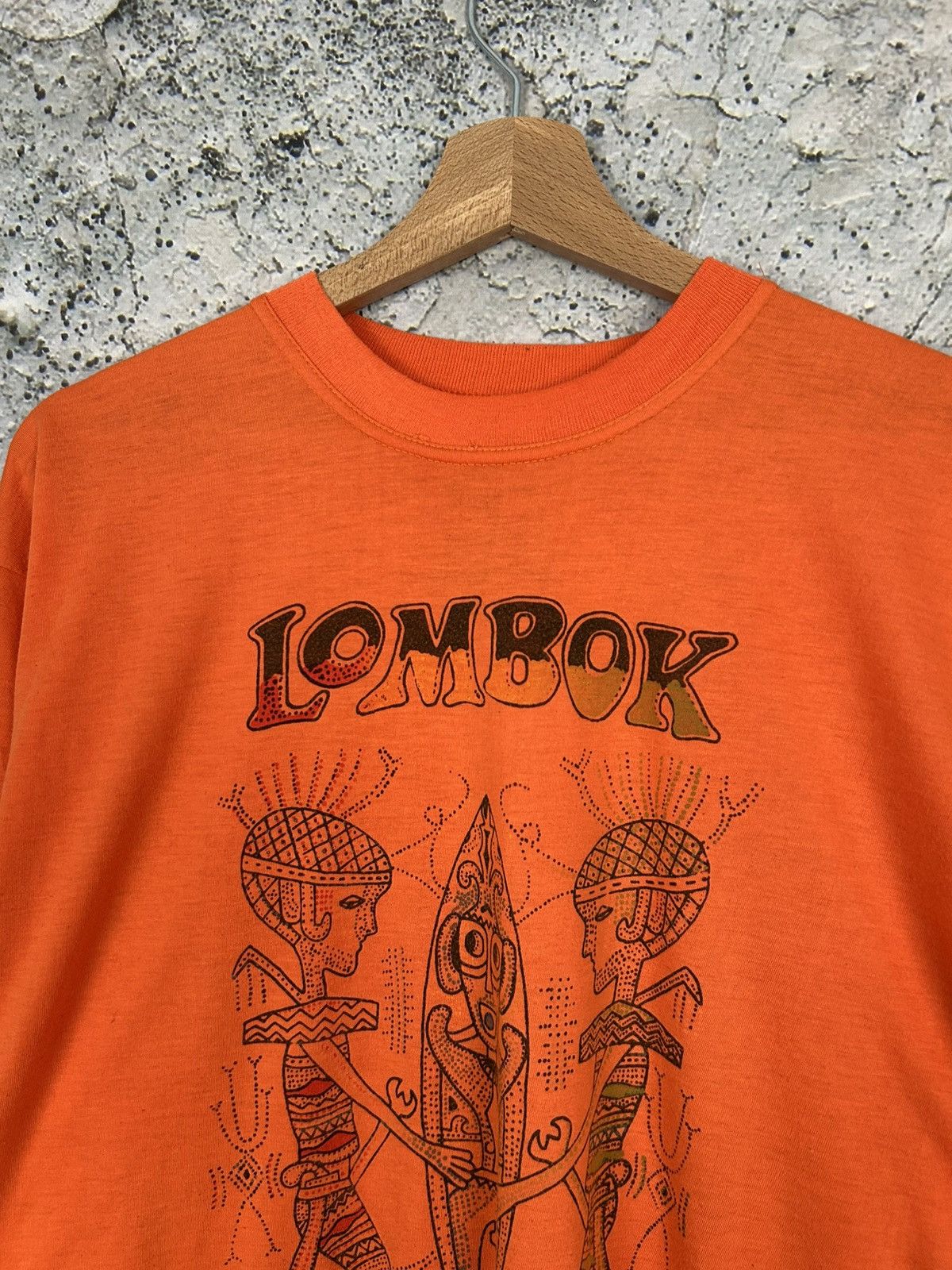 Vintage Vintage Lombok Graphic Tee Grunge Punk Skate Boxy Baggy Size US L / EU 52-54 / 3 - 3 Thumbnail