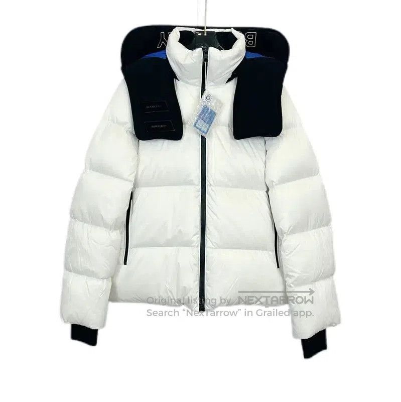 Burberry Burberry Gray Long Down Jacket for Women. Size S / US 4 / IT 40 - 1 Thumbnail