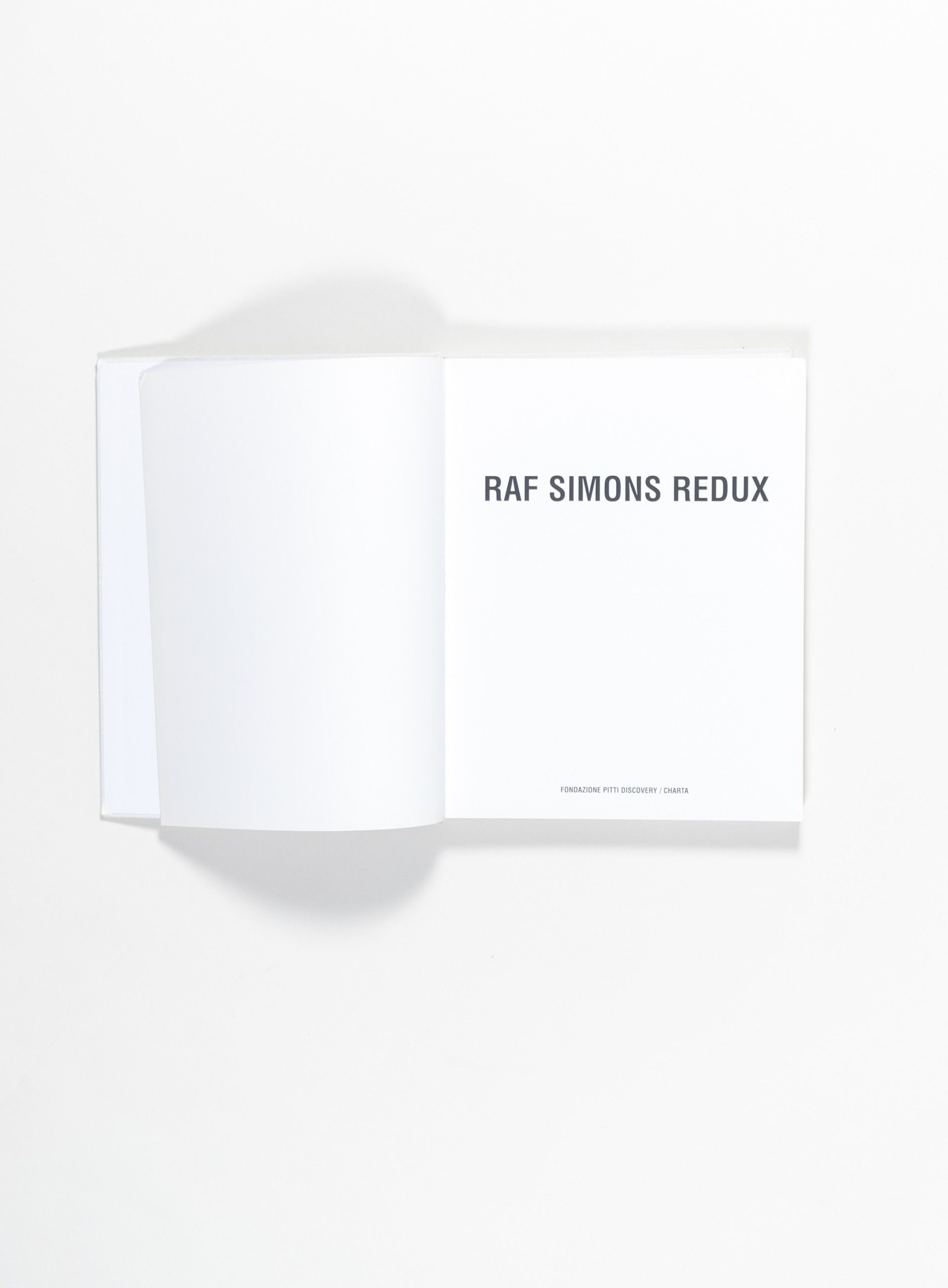 Raf Simons Rare Raf Simons Redux book - Charta 2005 Size ONE SIZE - 3 Thumbnail