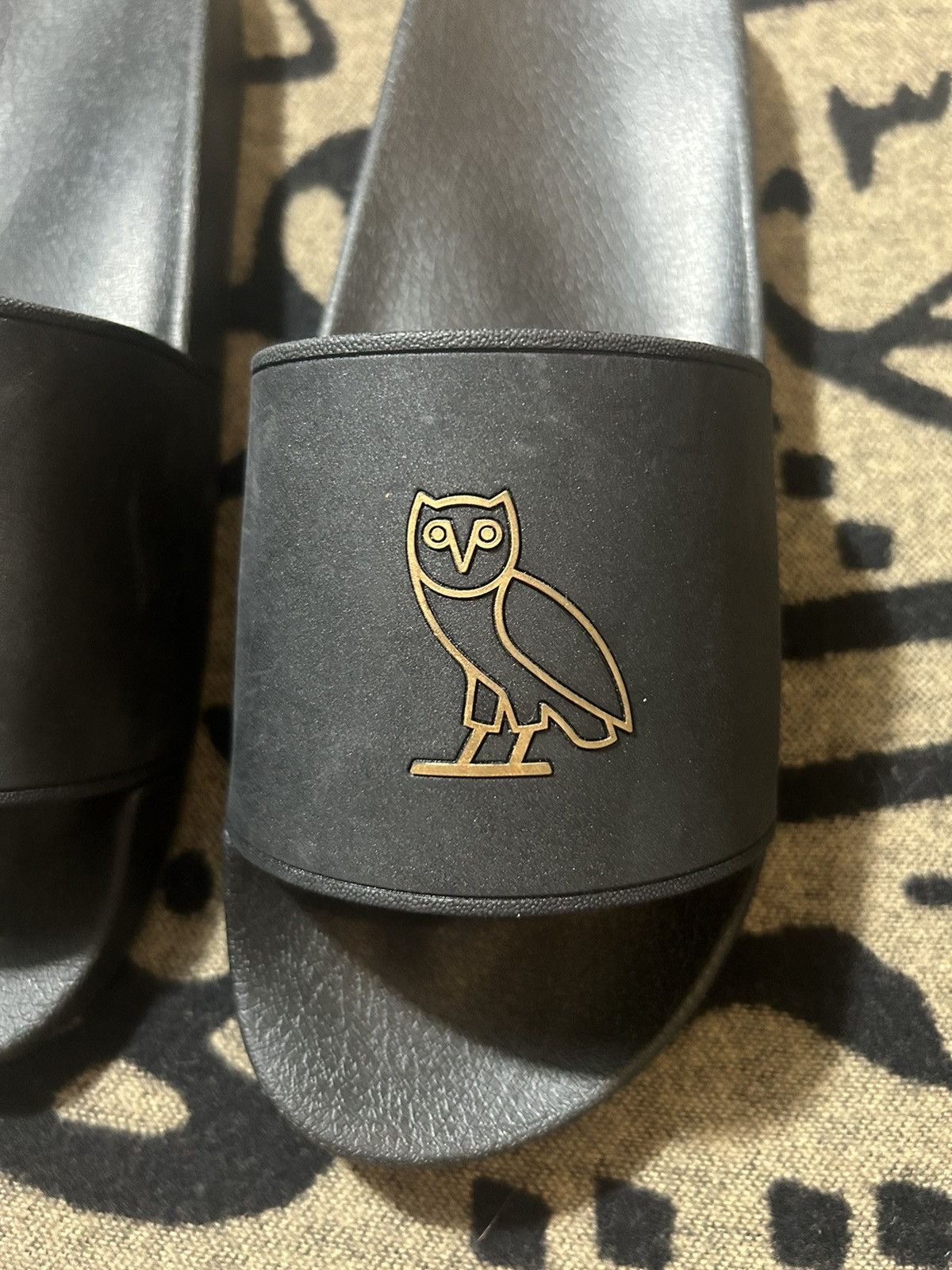 Drake × October's Very Own 2019 Octobers Very Own Og Owl Slide Size US 12 / EU 45 - 6 Thumbnail