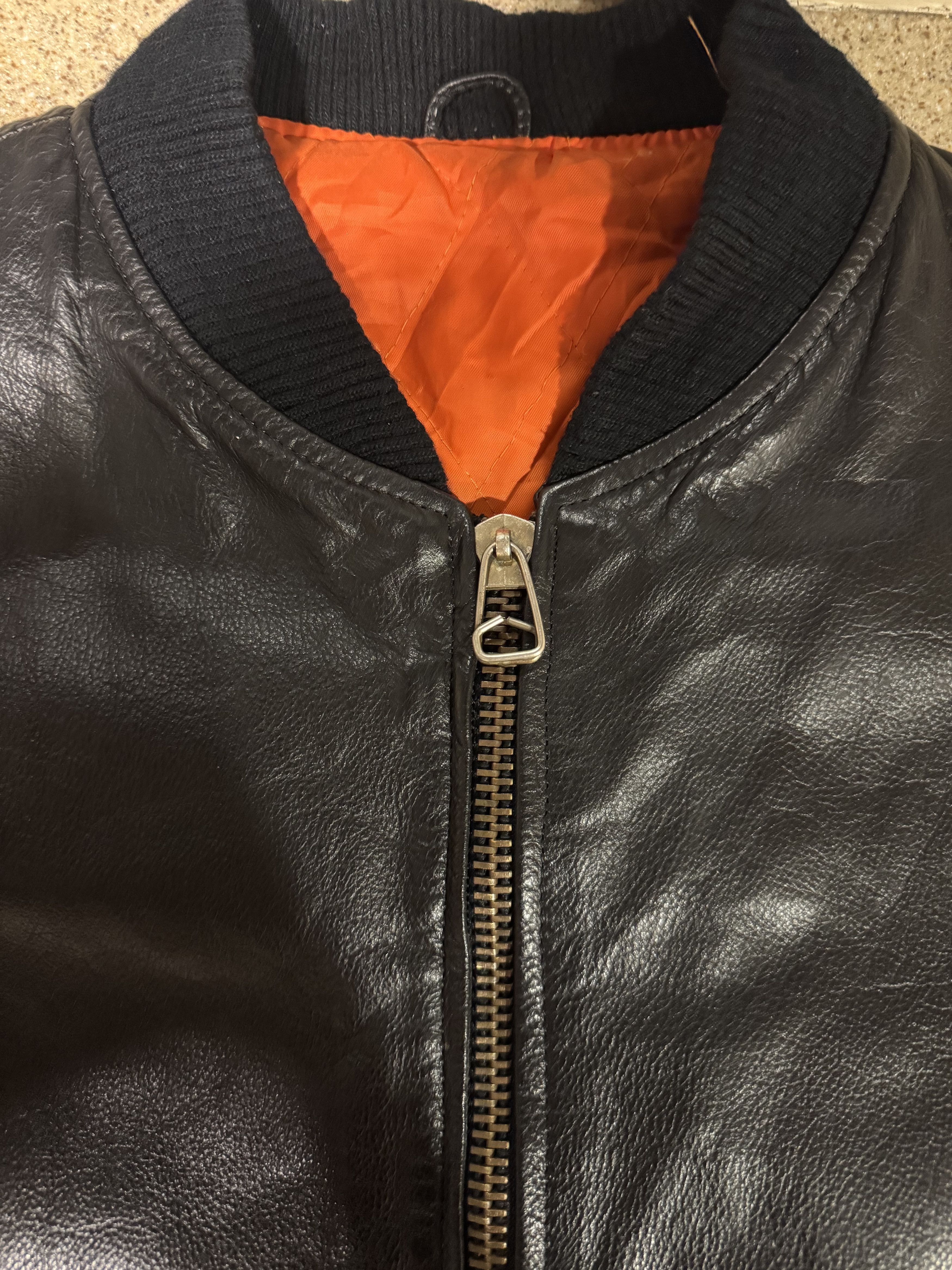 Japanese Brand 90’s Japanese Cowhide MA-1 Leather Flight Jacket Size US S / EU 44-46 / 1 - 4 Thumbnail