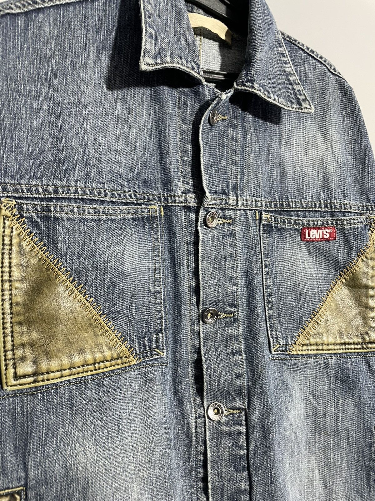 Levi's × Vintage Vintage Levi’s Made In USA jeans jacket with leather details Size US L / EU 52-54 / 3 - 6 Thumbnail