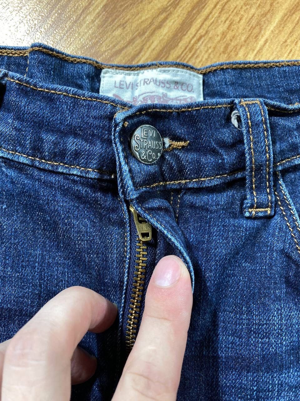 Levi's × Vintage VINTAGE THRASHED FADED LEVI’S WASH JEAN SHORTS Size US 30 / EU 46 - 4 Thumbnail