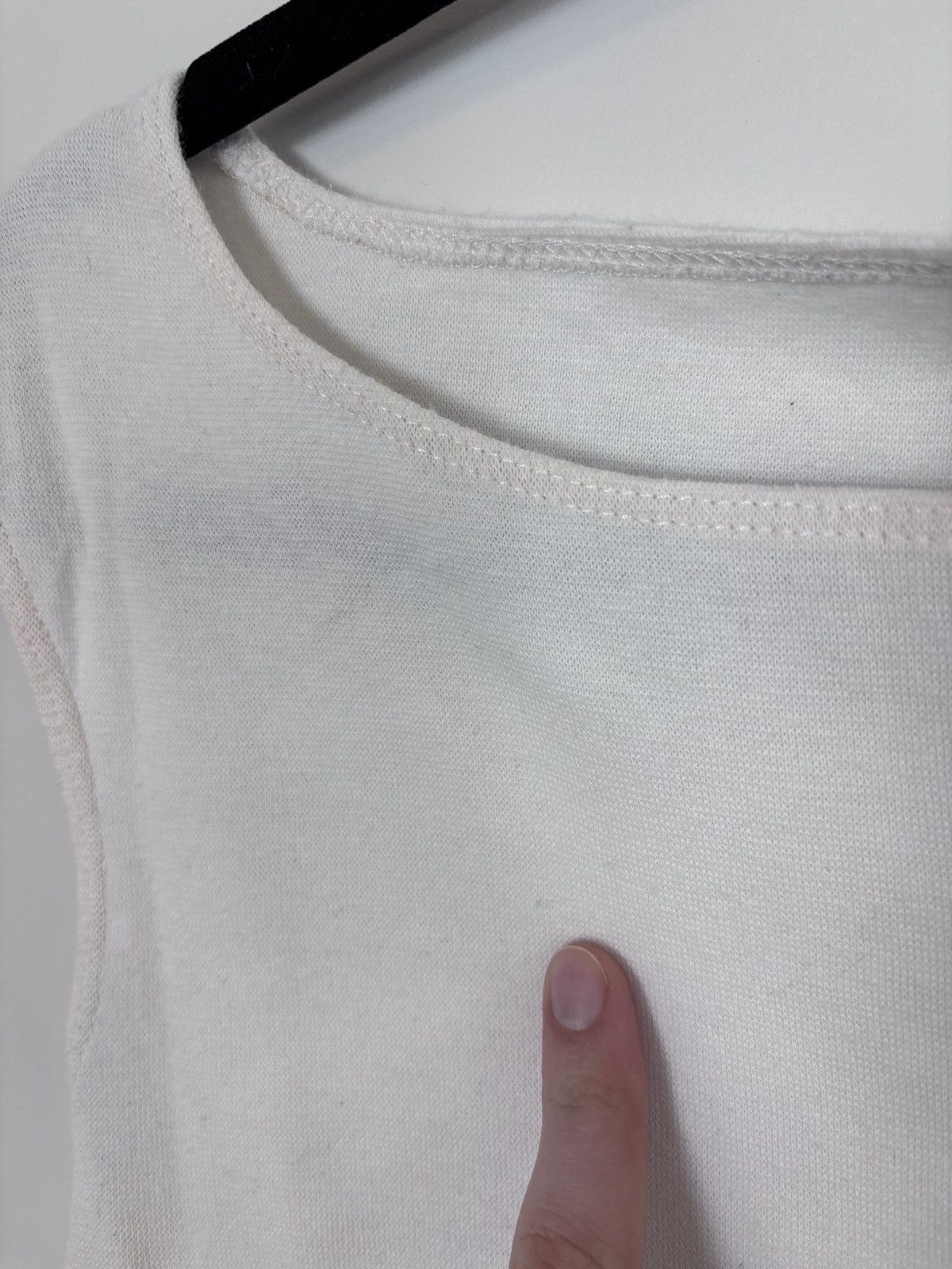 Armani Vintage Armani Jeans Women’s White Crop Top Tank Top Size L / US 10 / IT 46 - 9 Thumbnail