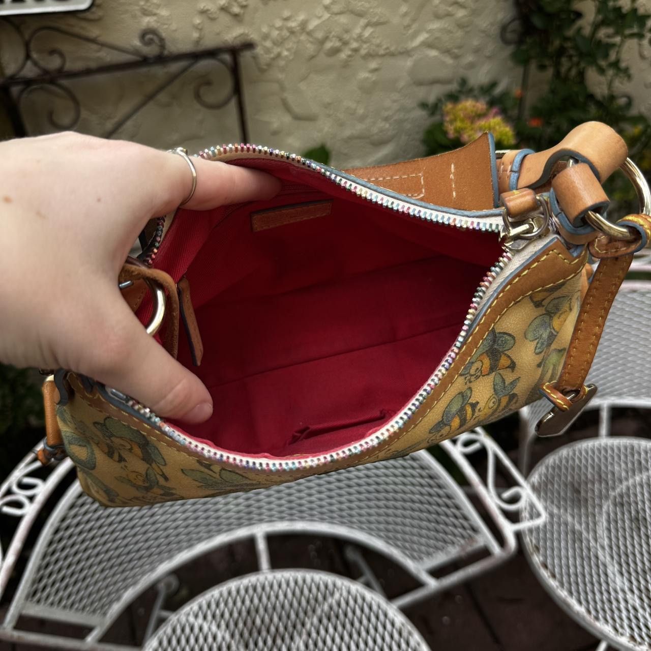 Dooney & Bourke Rare Dooney & Bourke Bumble Bee Bag Size ONE SIZE - 6 Thumbnail