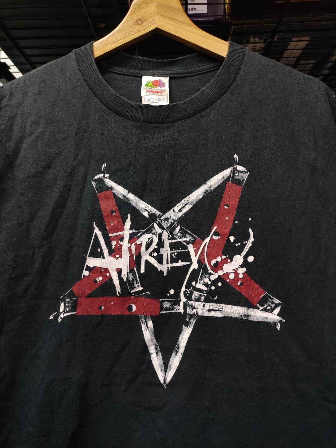 Band Tees Vtg 00's Atreyu Band " Stiletto Knife Pentagram " T-Shirt Size US M / EU 48-50 / 2 - 1 Thumbnail