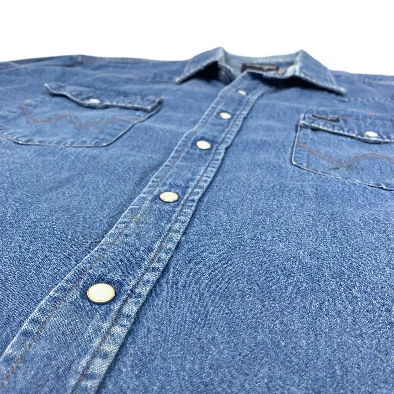 Vintage × Wrangler Vintage Wrangler Denim Pearl Snap Button Up Shirt Size US XXL / EU 58 / 5 - 2 Thumbnail
