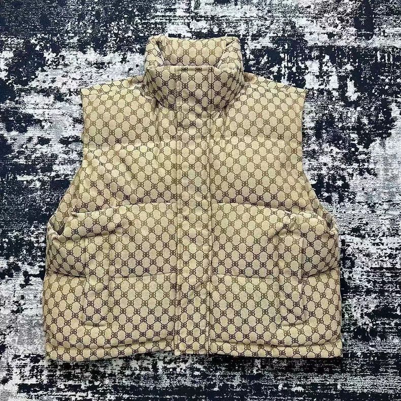 Balenciaga Balenciaga Khaki Old Flower BB Full Print Hooded Down Waist Size XXS / US 00 / IT 34 - 1 Thumbnail