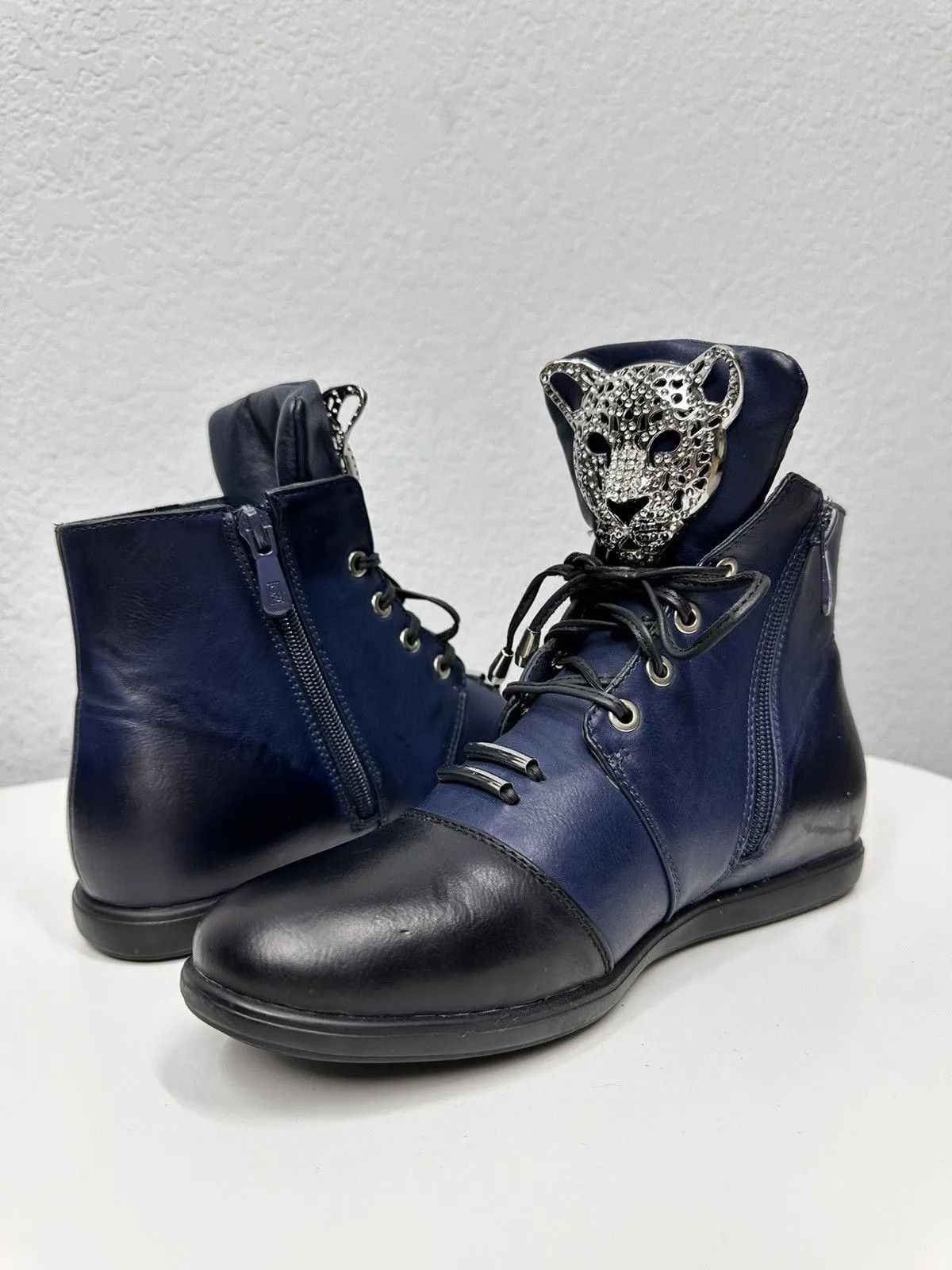 If Six Was Nine Blue leather femme ankle boots big metal panther logo Size US 8 / IT 38 - 11 Thumbnail