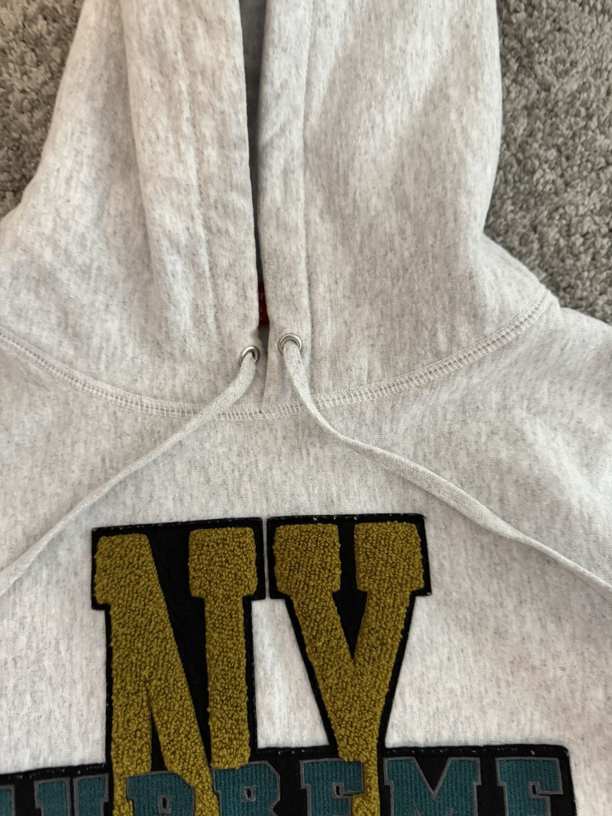 Supreme Supreme made in canada Size US L / EU 52-54 / 3 - 6 Thumbnail