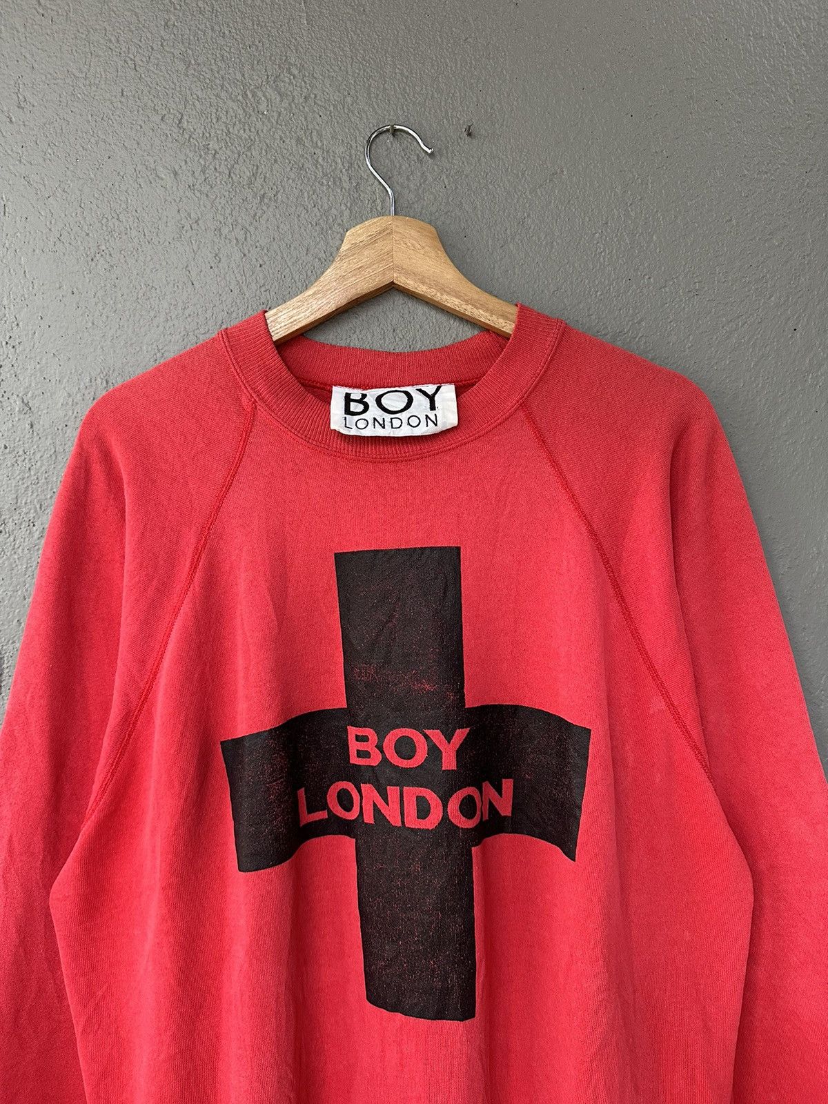 Boy London Vintage 90’s BOY LONDON Luxury Brand Rare Sweatshirt Red L Size US L / EU 52-54 / 3 - 2 Thumbnail