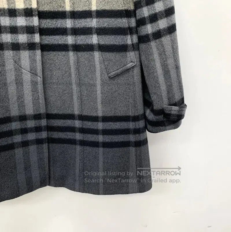 Burberry Burberry Women's Colorblock Wool Coat. Size M / US 6-8 / IT 42-44 - 4 Thumbnail