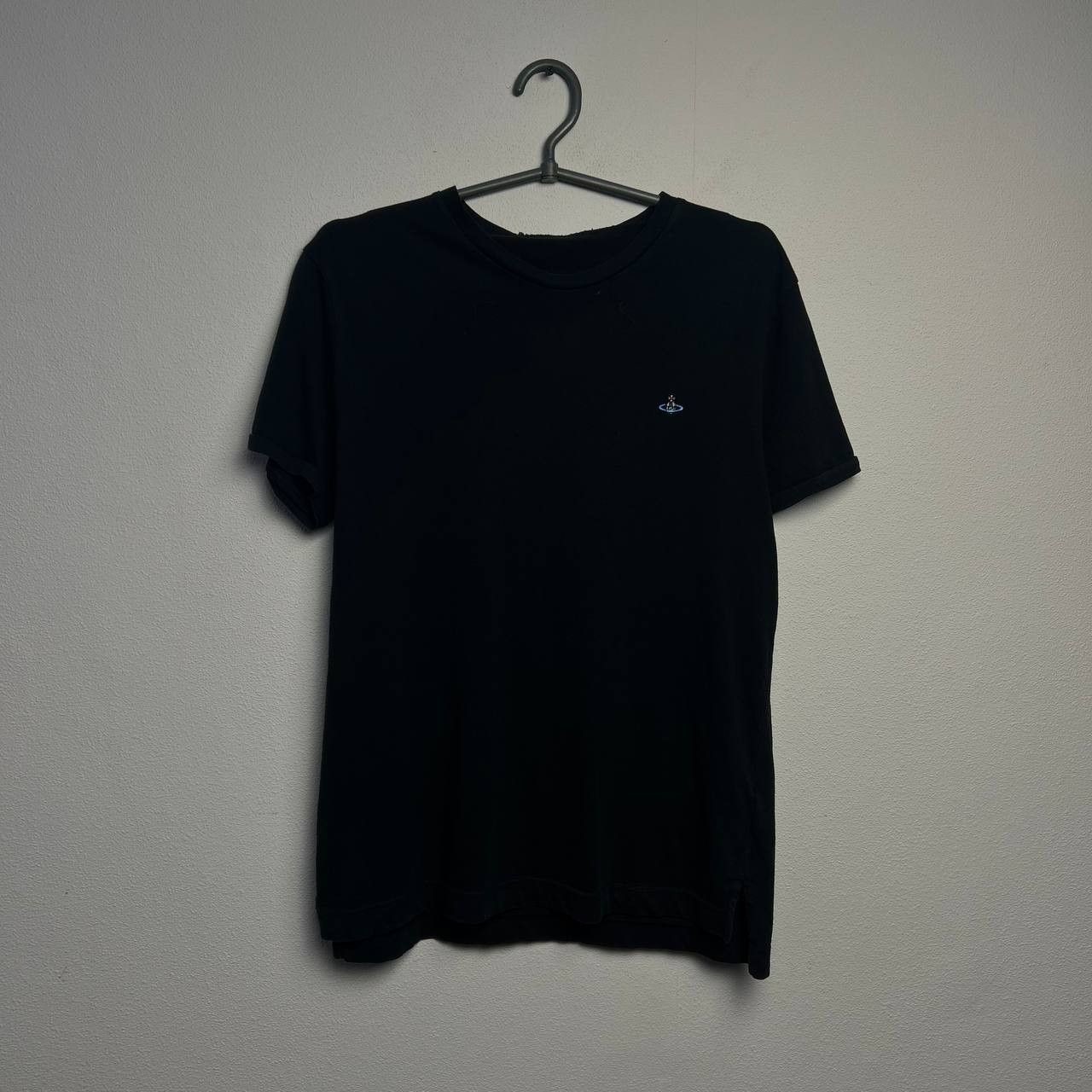Vivienne Westwood Luxury Vivienne Westwood small logo basic streetwear tee Size US M / EU 48-50 / 2 - 1 Thumbnail