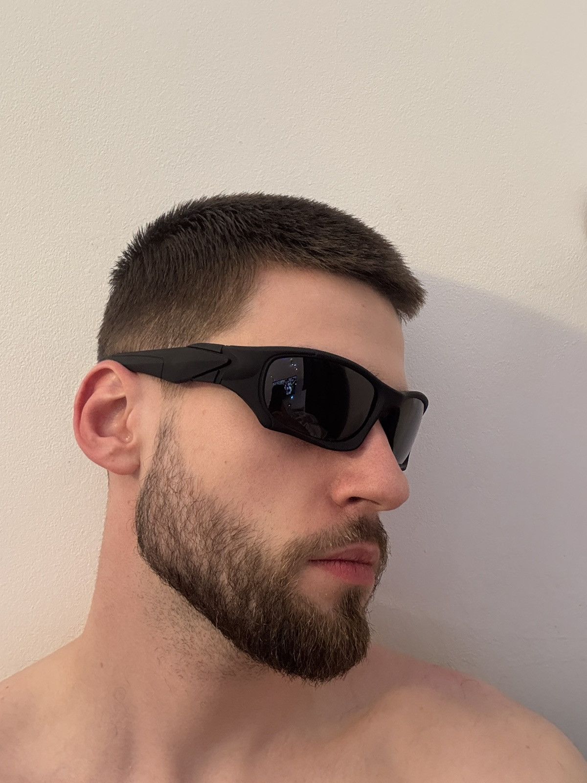 VIBE Black Wrap-Around Sunglasses Y2K Cyber Style Gorpcore Size ONE SIZE - 1 Thumbnail