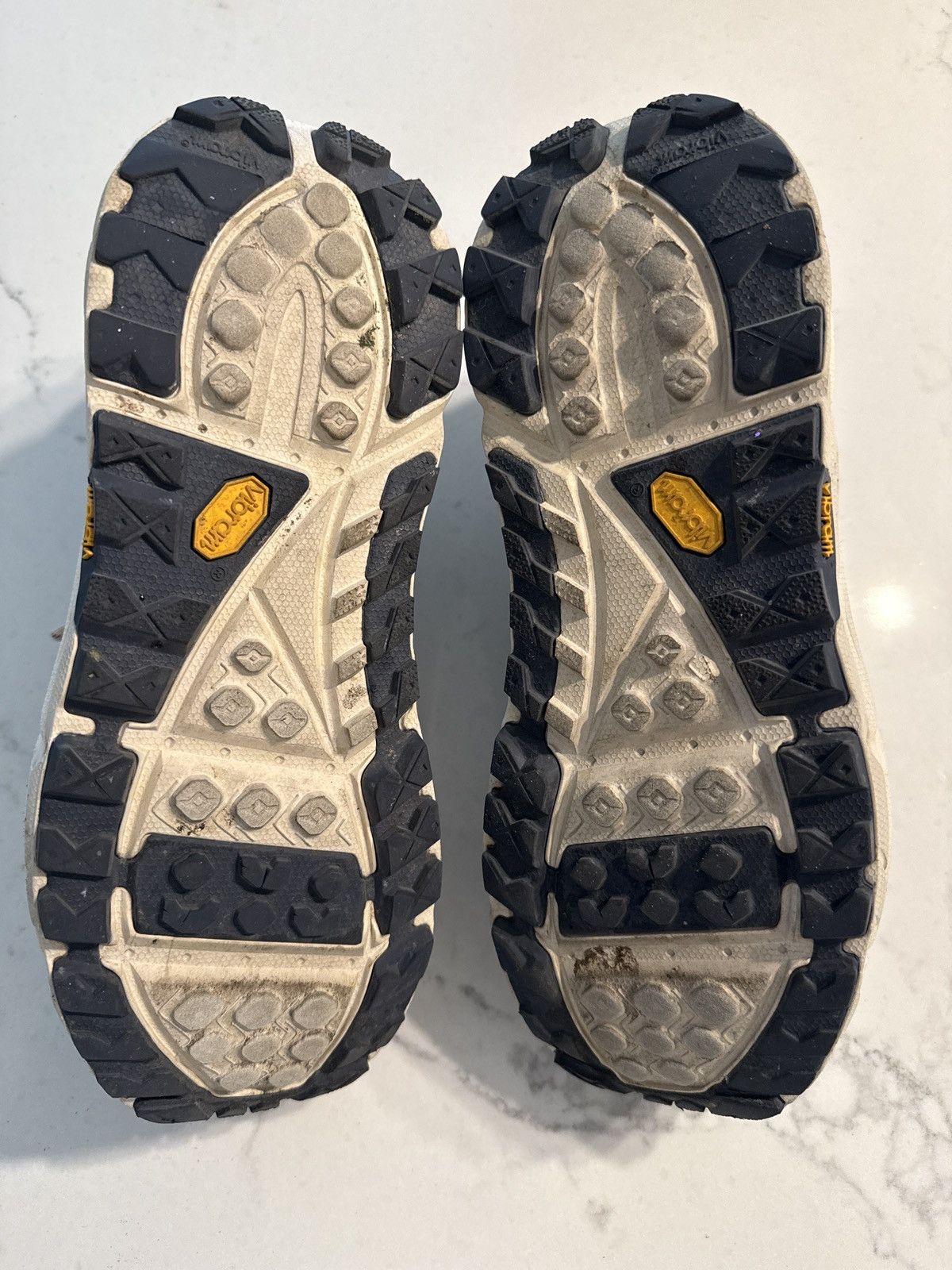 Hoka HOKA Tor Ultra-Low panelled sneakers Size US 10 / EU 43 - 14 Thumbnail