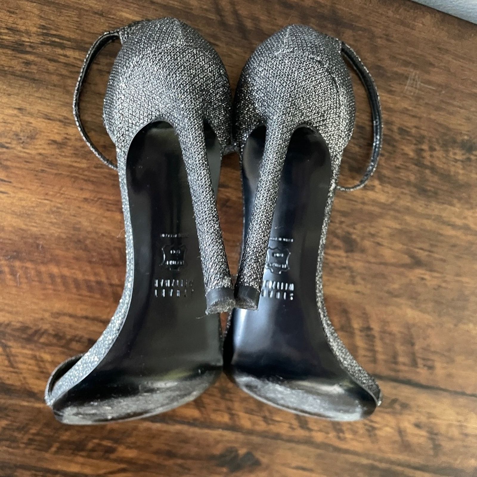 Stuart Weitzman stuart weitzman nudist gray silver sparkly metallic heel Size US 10 / IT 40 - 3 Thumbnail