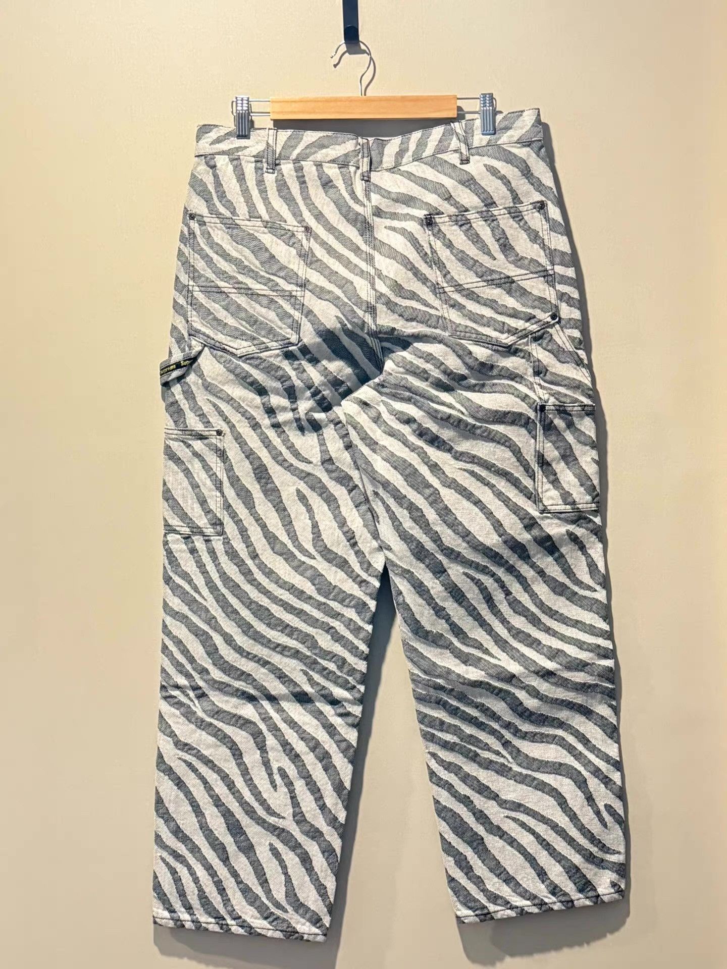 Supreme Supreme SS24 Zebra Print Double Knee Logger Denim。 Ｑ20 Size US 36 / EU 52 - 3 Thumbnail