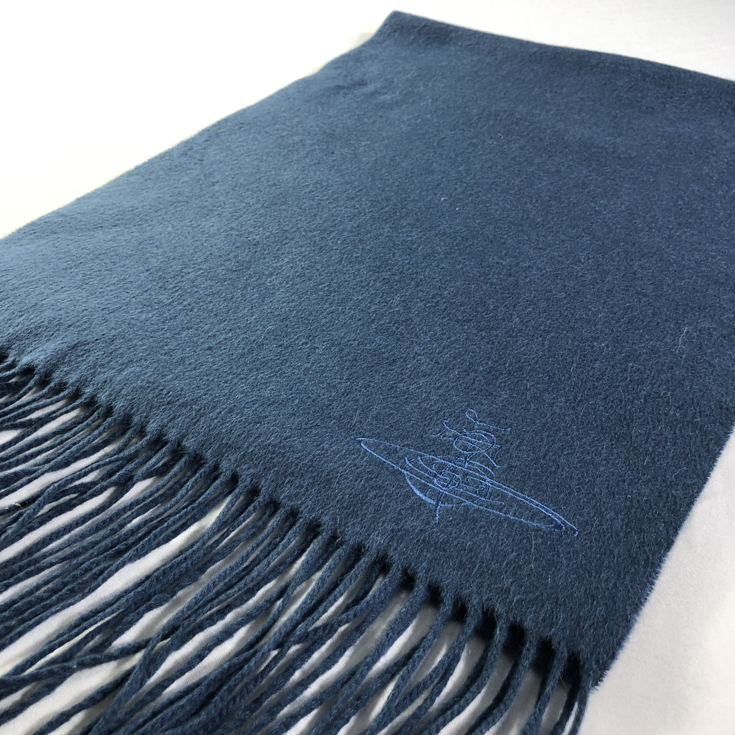 Japanese Brand Vivienne Westwood Plain Cashmere Scarf Muffler V1386 Size ONE SIZE - 2 Thumbnail