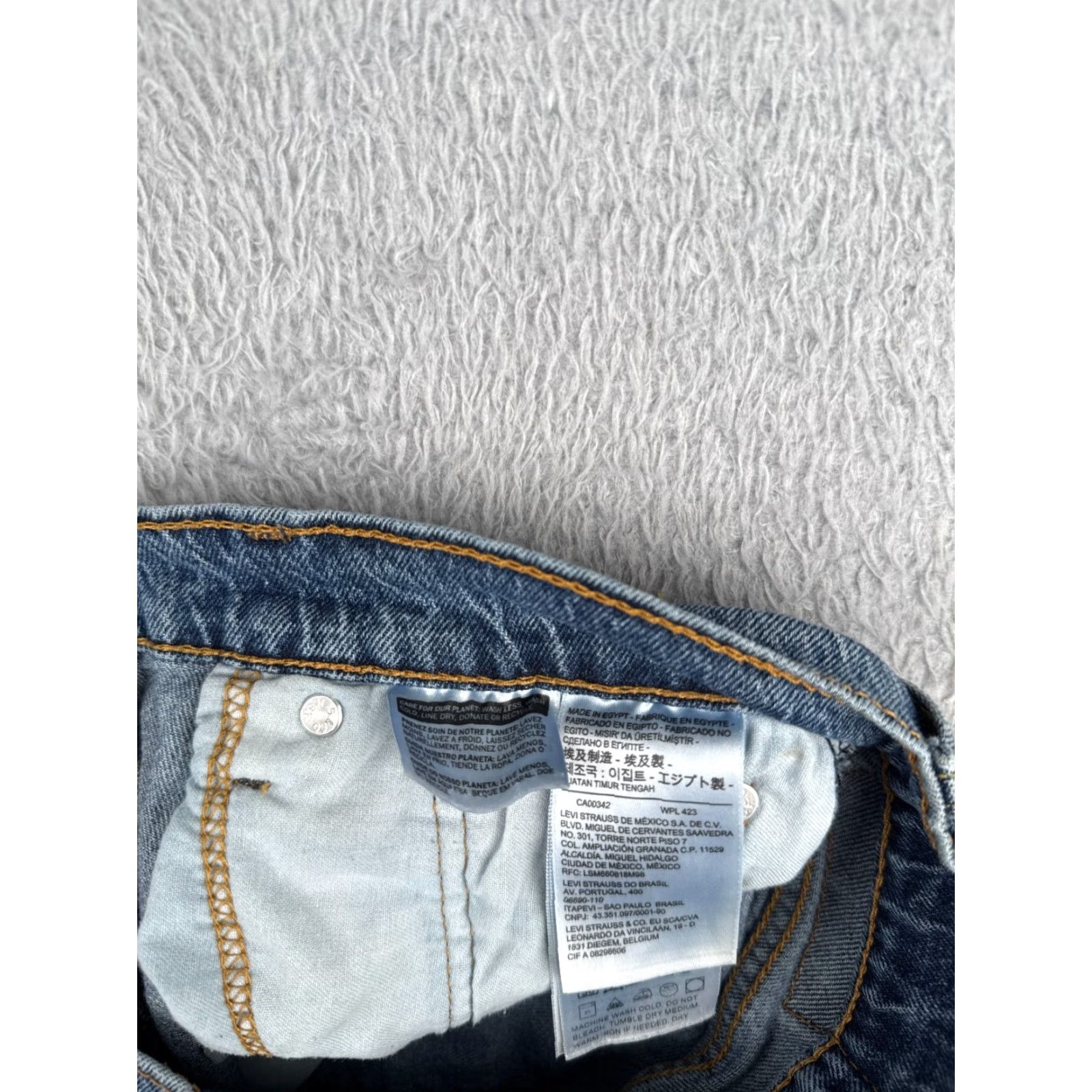 Levi's Levi's Women's Denim Shorts 30 Blue Cut-Off 80s Style Machine Washable Casual Beach Summer Size 30" / US 8 / IT 44 - 7 Thumbnail