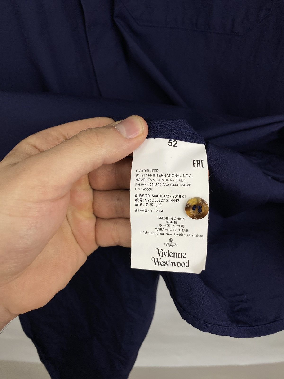Vivienne Westwood Vivienne Westwood shirt rare retro hype Y2K Size US L / EU 52-54 / 3 - 7 Thumbnail