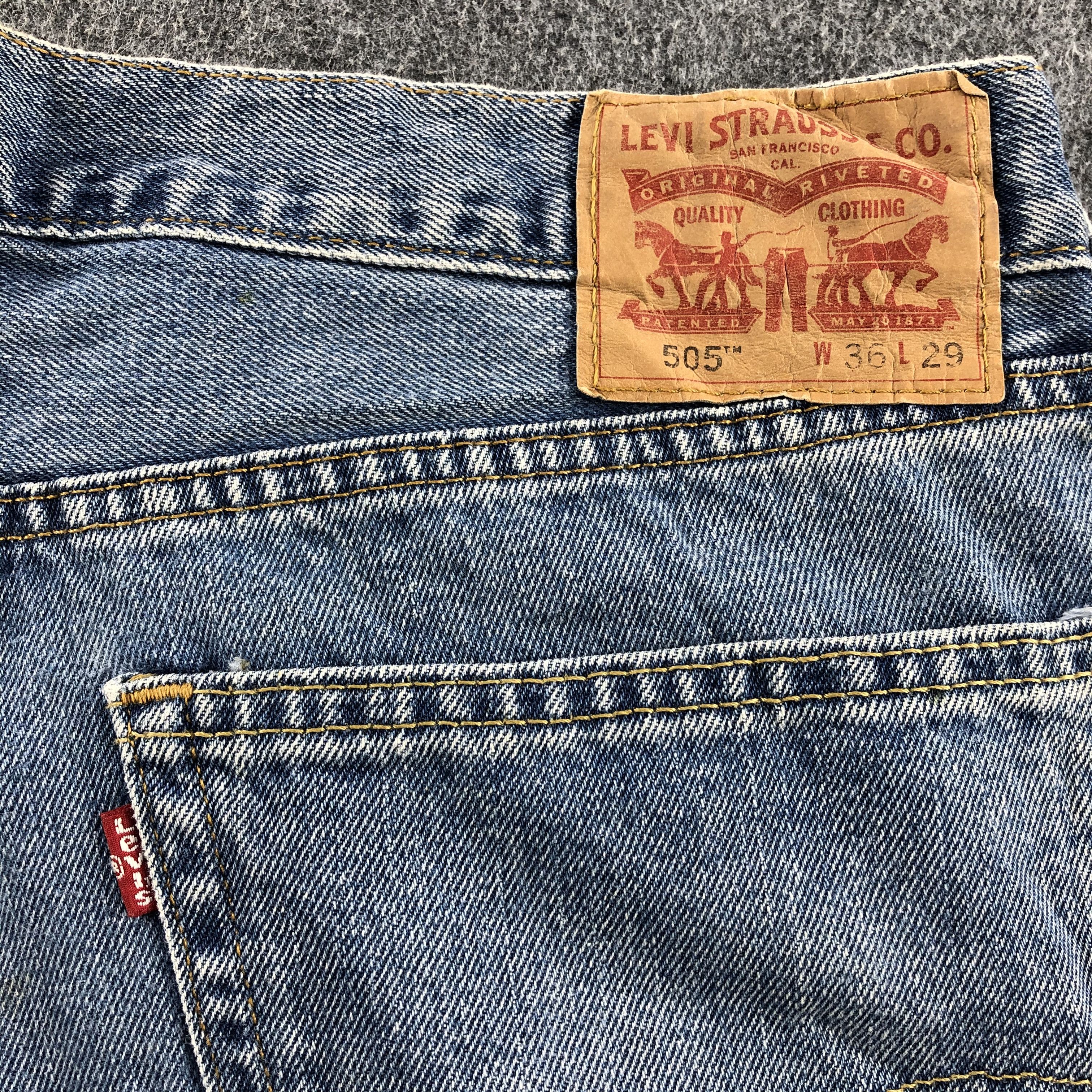Levi's Light Wash Vintage Levis 505 Jeans-J1190 Size US 37 - 5 Thumbnail