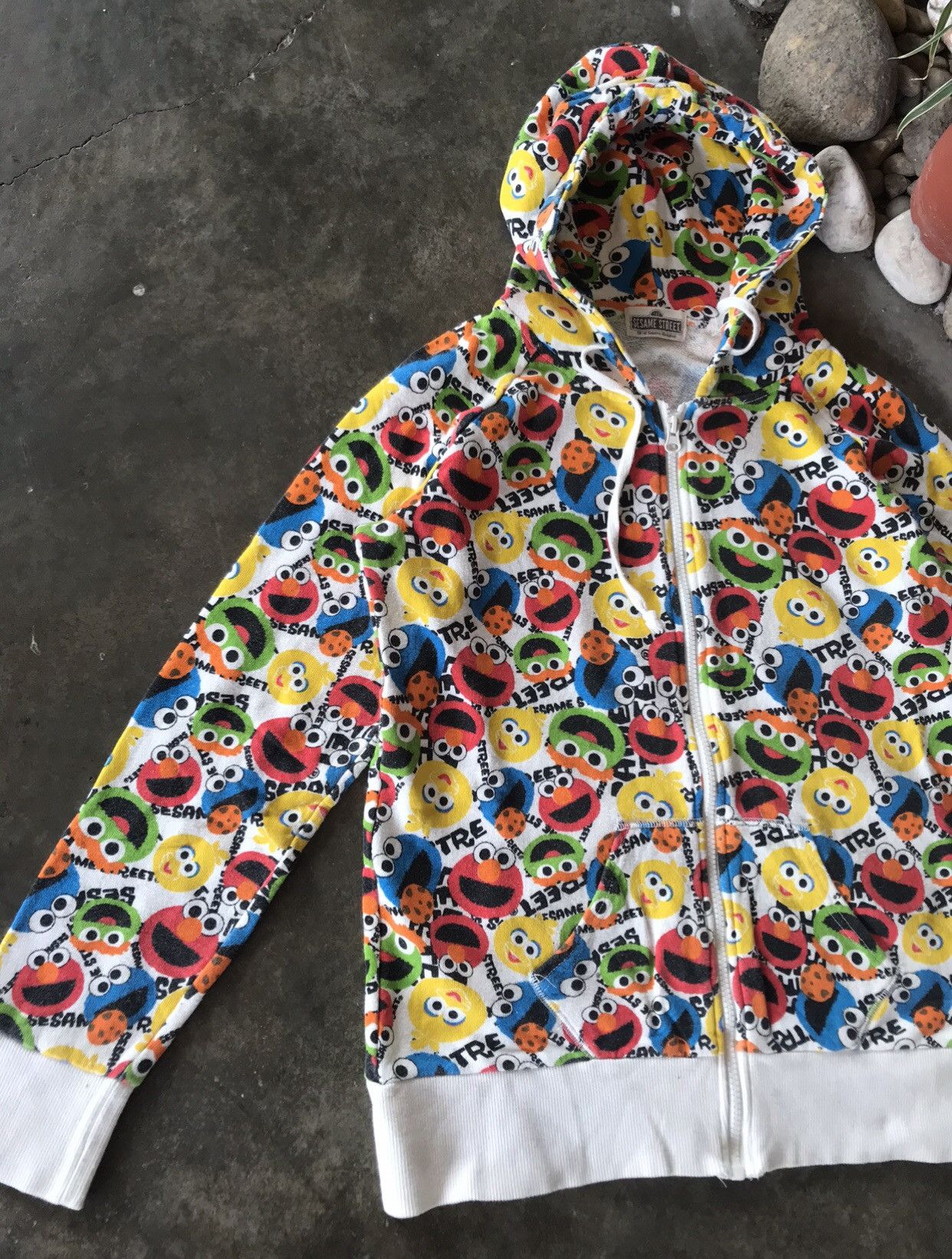 Cartoon Network × Japanese Brand × Vintage 🔥 RARE 🔥 VINTAGE Sesame Street Hoddie Colourful Fullzip Size US M / EU 48-50 / 2 - 7 Thumbnail