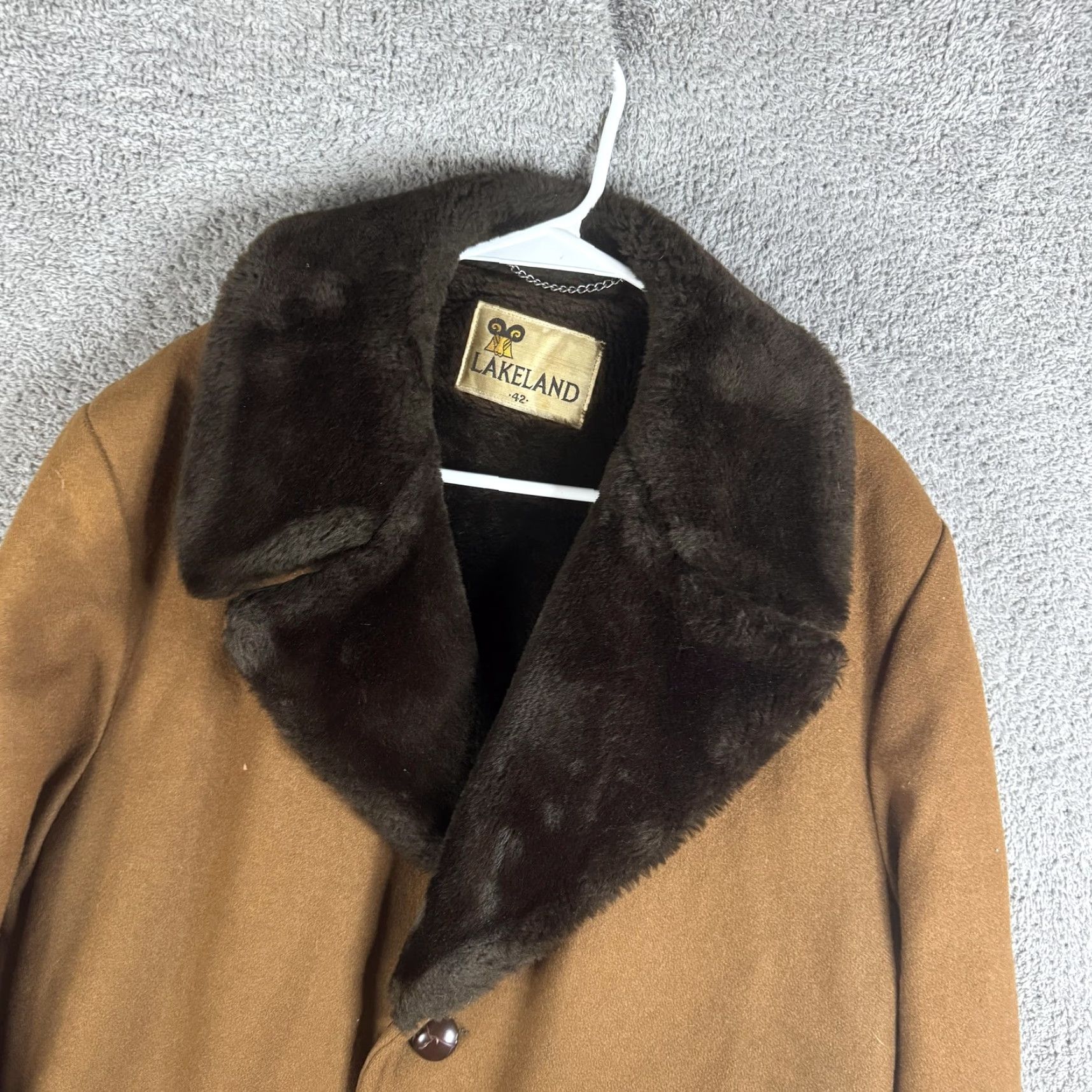 Vintage VINTAGE Lakeland Coat Mens 42 Wool Fur Collar Lined Overcoat Brown Wool Winter Dress Size US XS / EU 42 / 0 - 2 Thumbnail