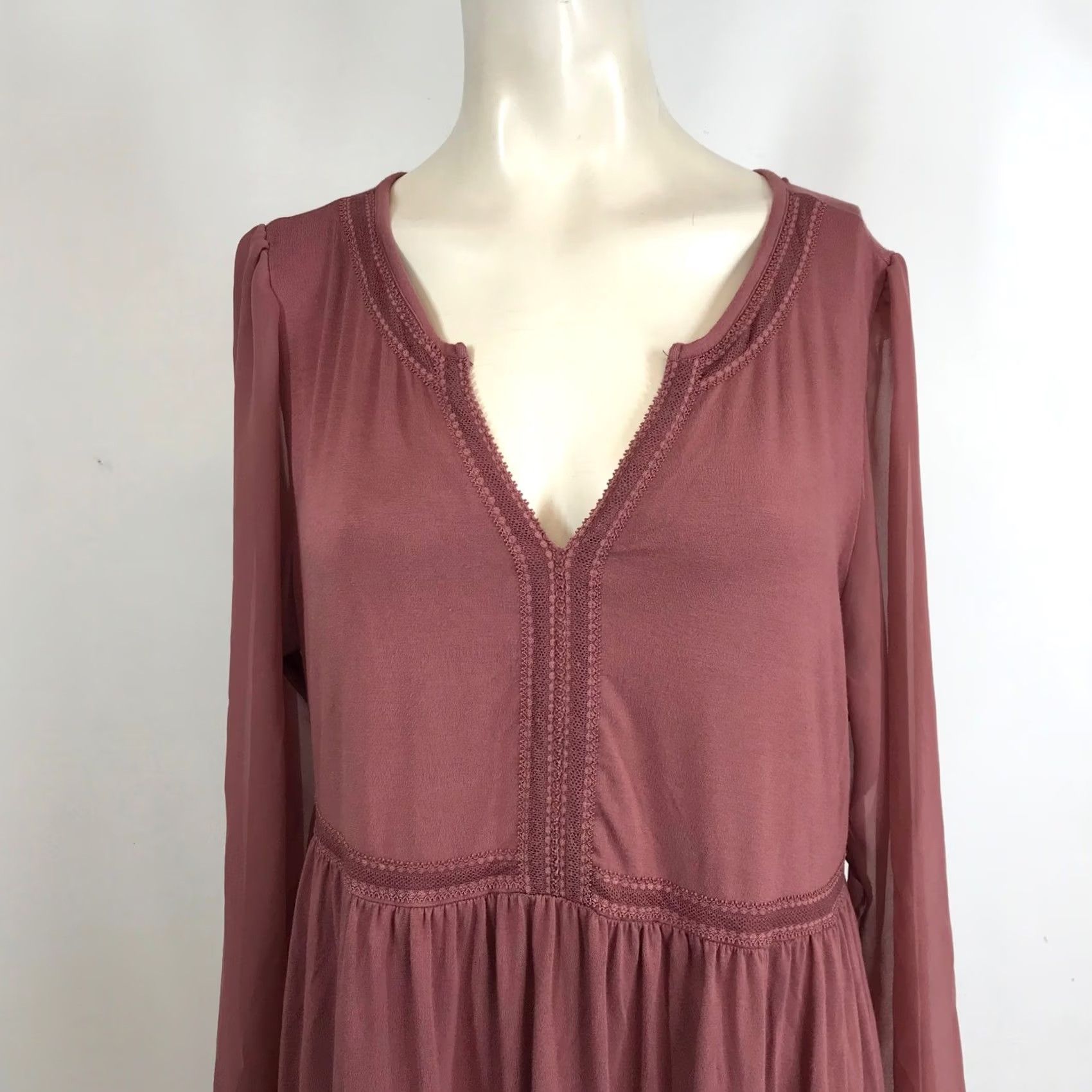 Torrid Torrid Super Soft Knit Peplum Tunic Top Dusty Rose Lace V-Neck Long Sleeve Women 1 Size XS / US 0-2 / IT 36-38 - 2 Thumbnail
