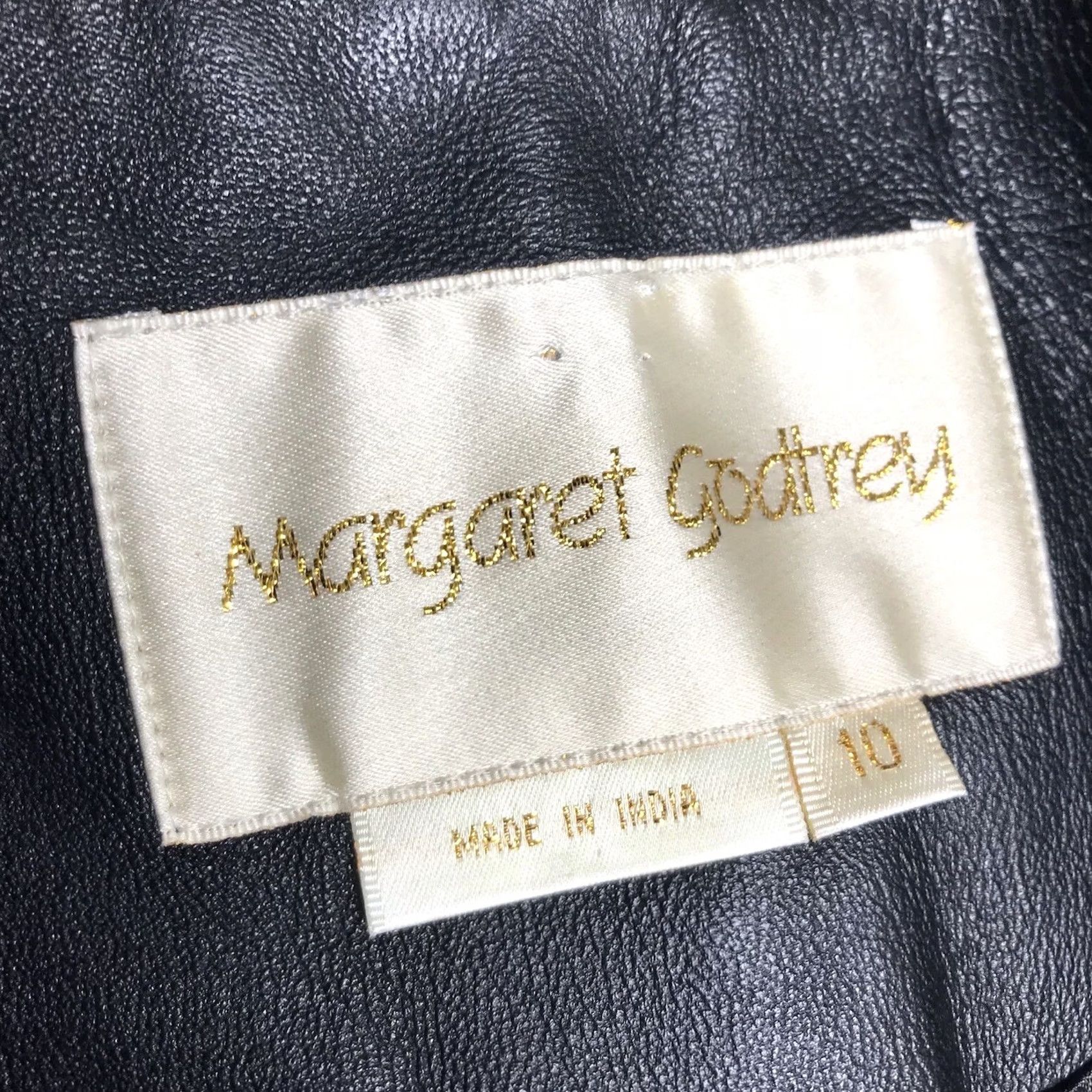 Vintage VINTAGE Margaret Godfrey Women Leather One-Button Motorcycle Biker Jacket 10 Black Long Sleeve Pocketed 80s 90s Fashion Mens Womens Girls Size L / US 10 / IT 46 - 3 Thumbnail