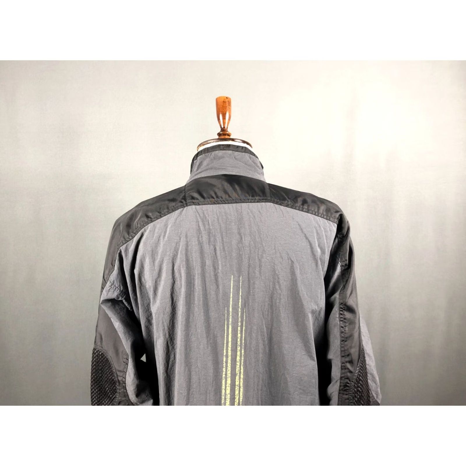 Nike VINTAGE Nike Zoom Air Windbreaker Jacket Nylon Dark Gray Men Size L Size US L / EU 52-54 / 3 - 5 Thumbnail