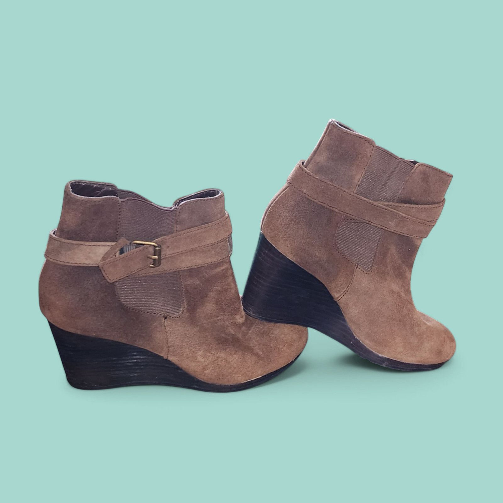 Ralph Lauren Ralph Lauren Yasline Brown Suede Wedge Booties size 7.5B Size US 7.5 / IT 37.5 - 1 Thumbnail