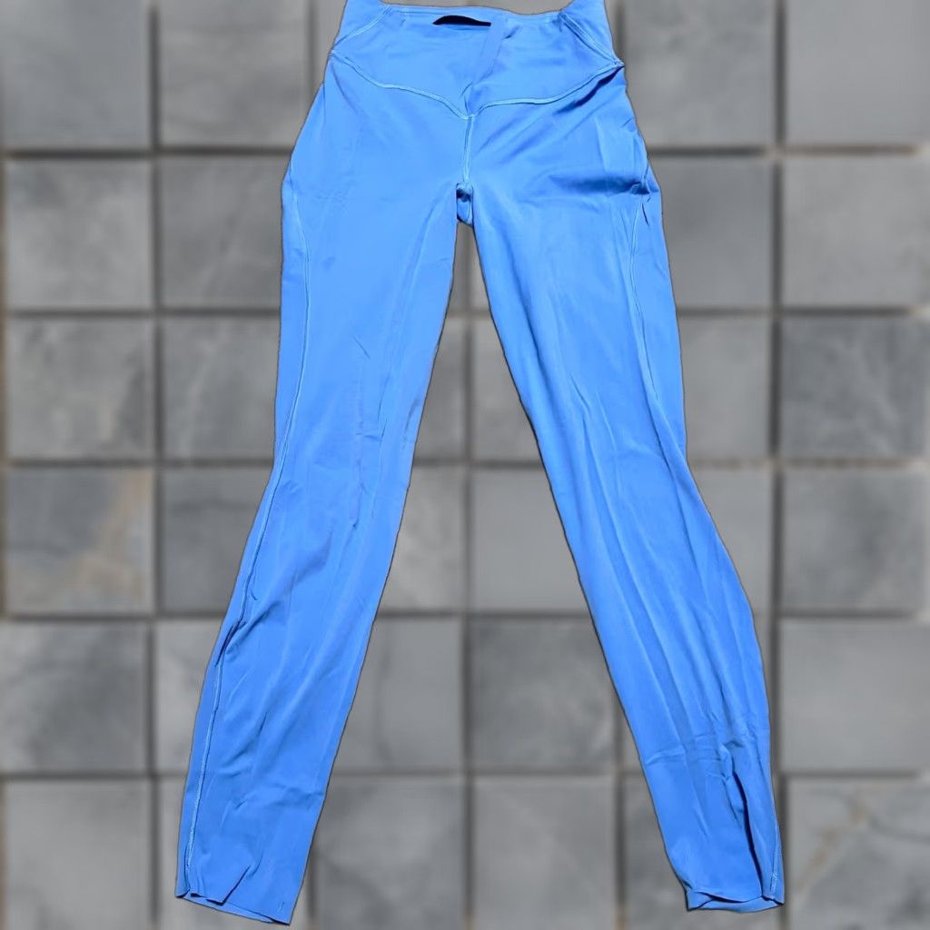 Lululemon Lululemon Leggings Pants Womens 6 Base Pace High Rise Nulux Blue Cropped Women Size 6 Womens Size 28" / US 6 / IT 42 - 1 Thumbnail