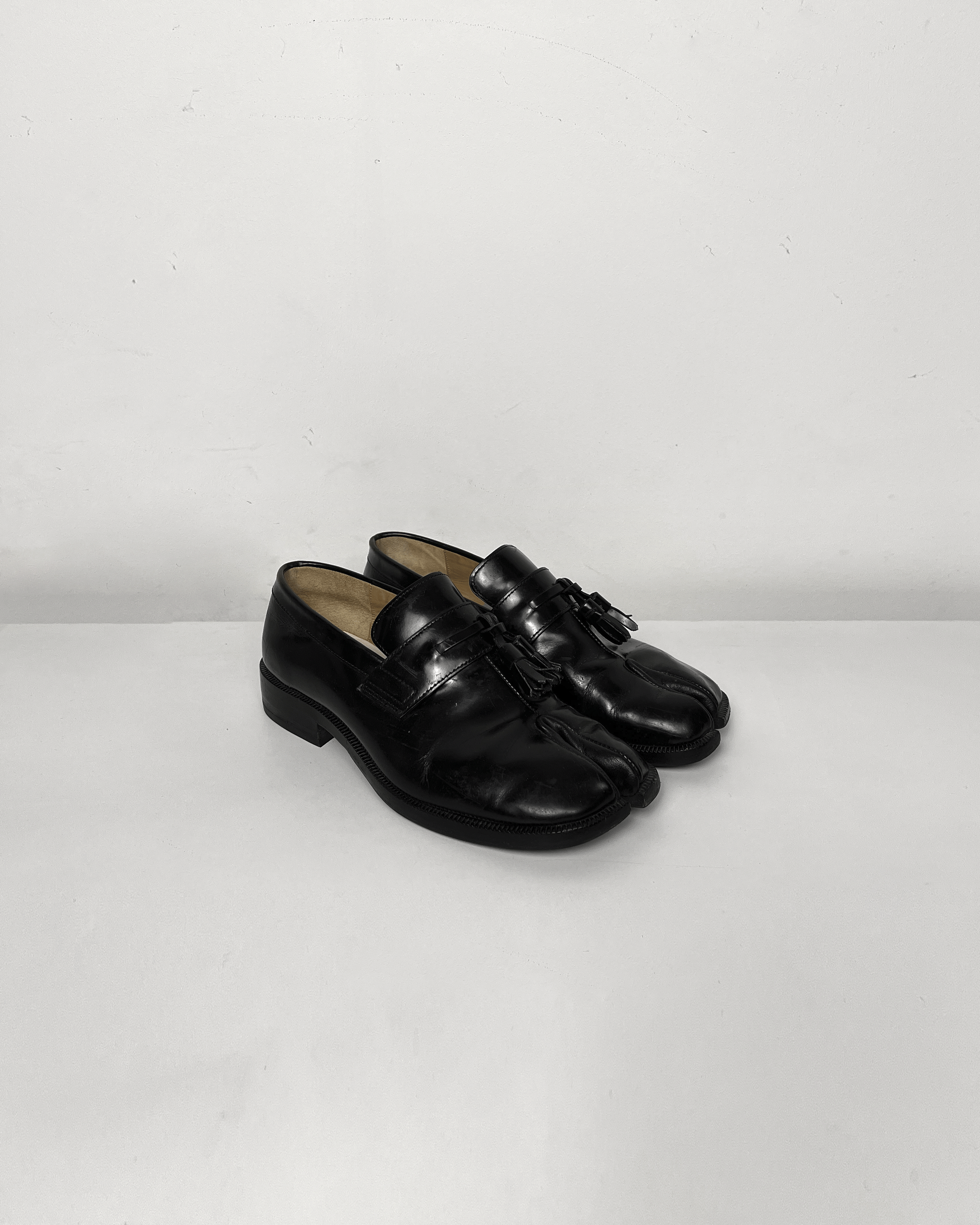 Maison Margiela Maison Margiela Tabi Tassel Loafers Size US 5 / EU 37 - 1 Thumbnail