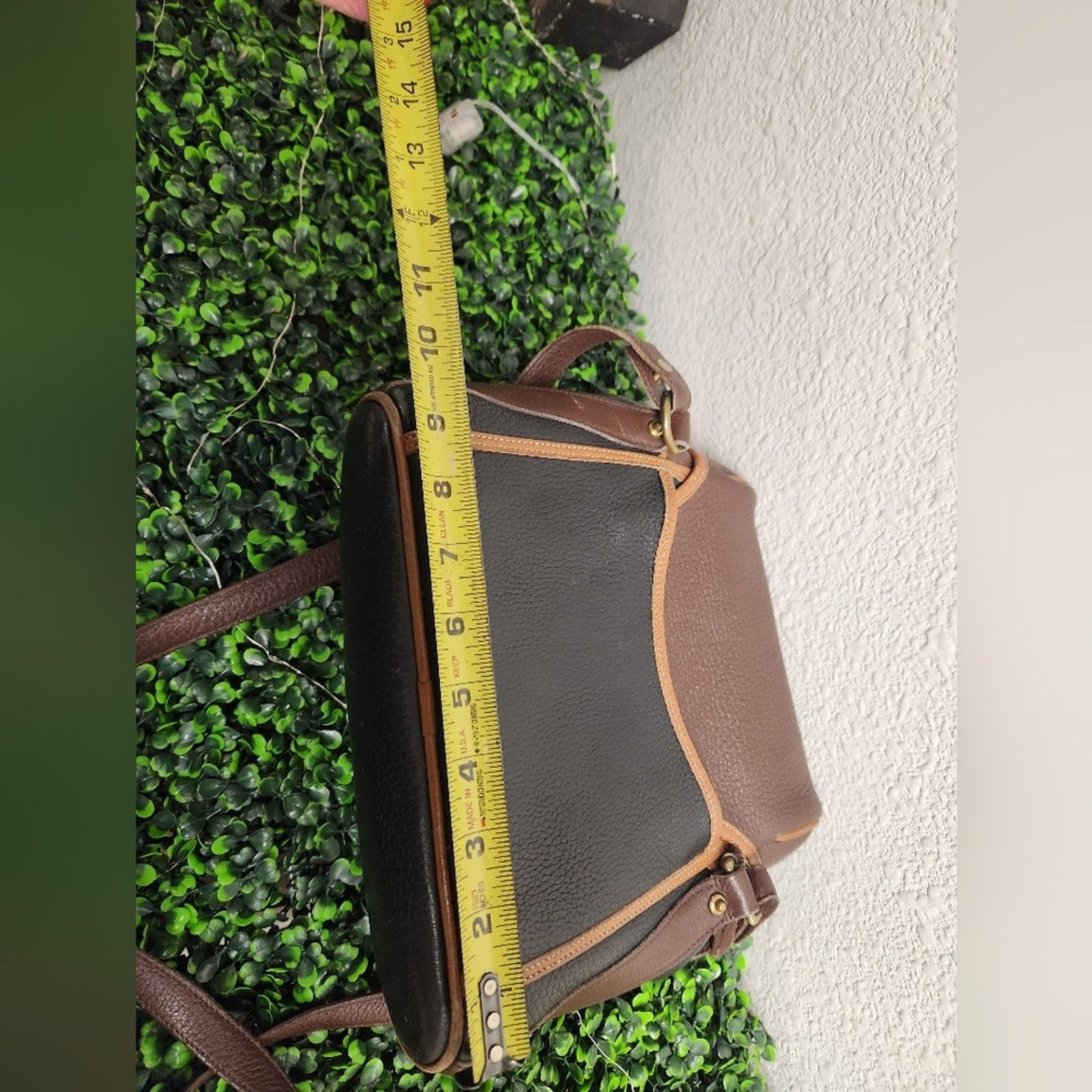 Dooney & Bourke Dooney & Bourke Teton Drawstring saddle Pebbled crossbody. Size ONE SIZE - 10 Thumbnail