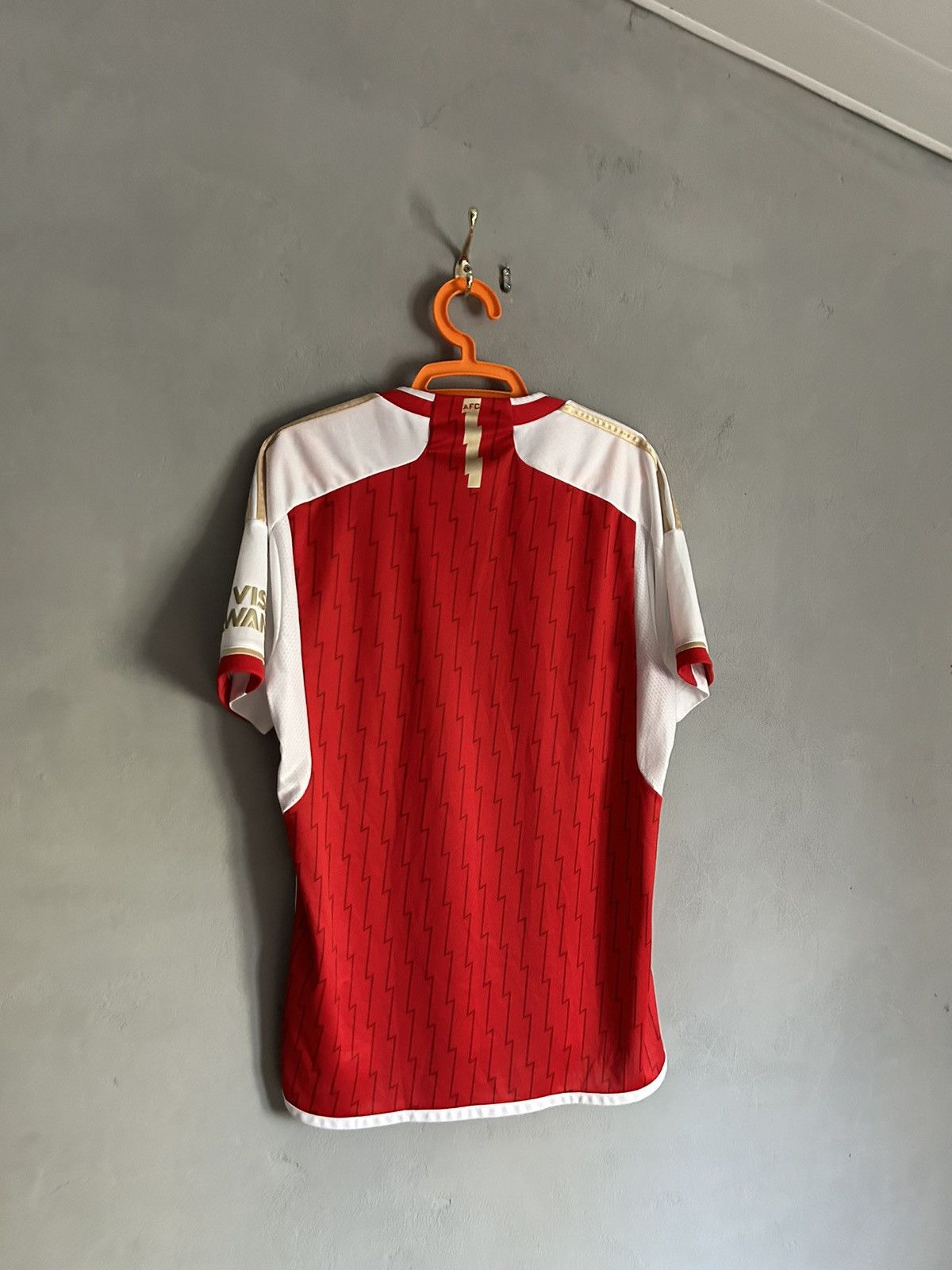 Adidas Arsenal Adidas jersey 23/24 home rare Size US L / EU 52-54 / 3 - 8 Thumbnail