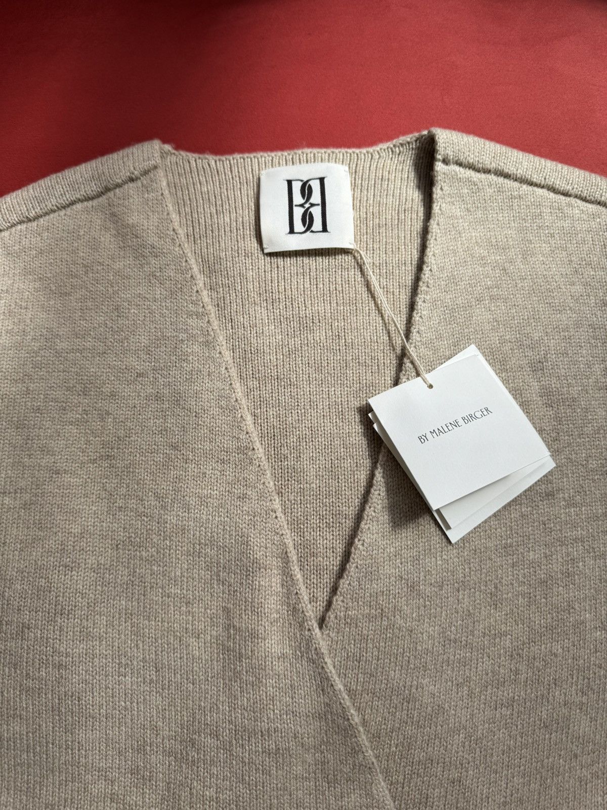 By Malene Birger By Malene Birger New structured knit cardigan, beige, size M Size M / US 6-8 / IT 42-44 - 4 Thumbnail