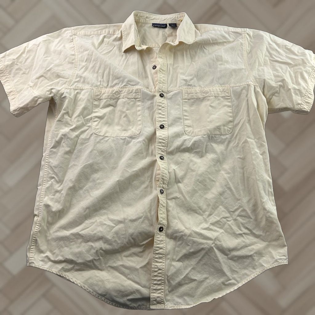 Patagonia VINTAGE Patagonia Short Sleeve Button-Up Shirt XL Men Yellow Size US XL / EU 56 / 4 - 1 Thumbnail