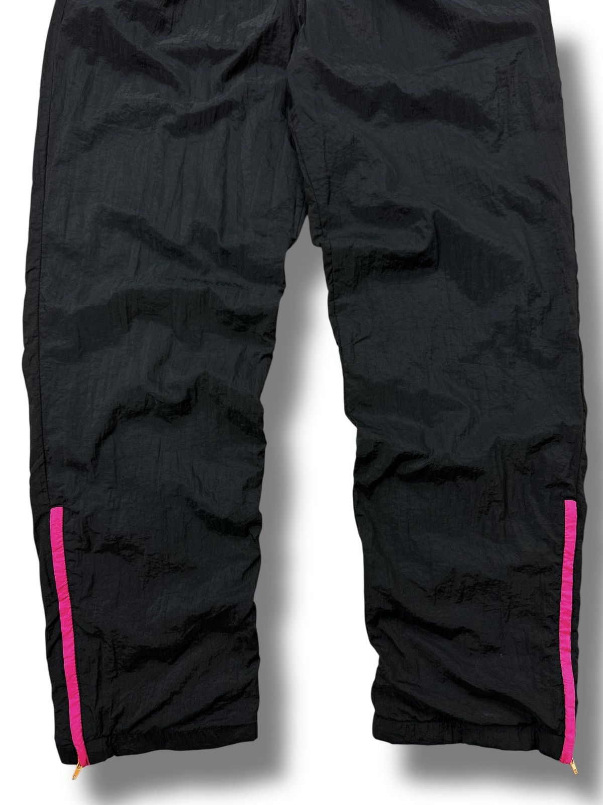 Nike Vintage 80’s Nike Nylon Track Pants Joggers Black Retro Y2K Size US 34 / EU 50 - 3 Thumbnail