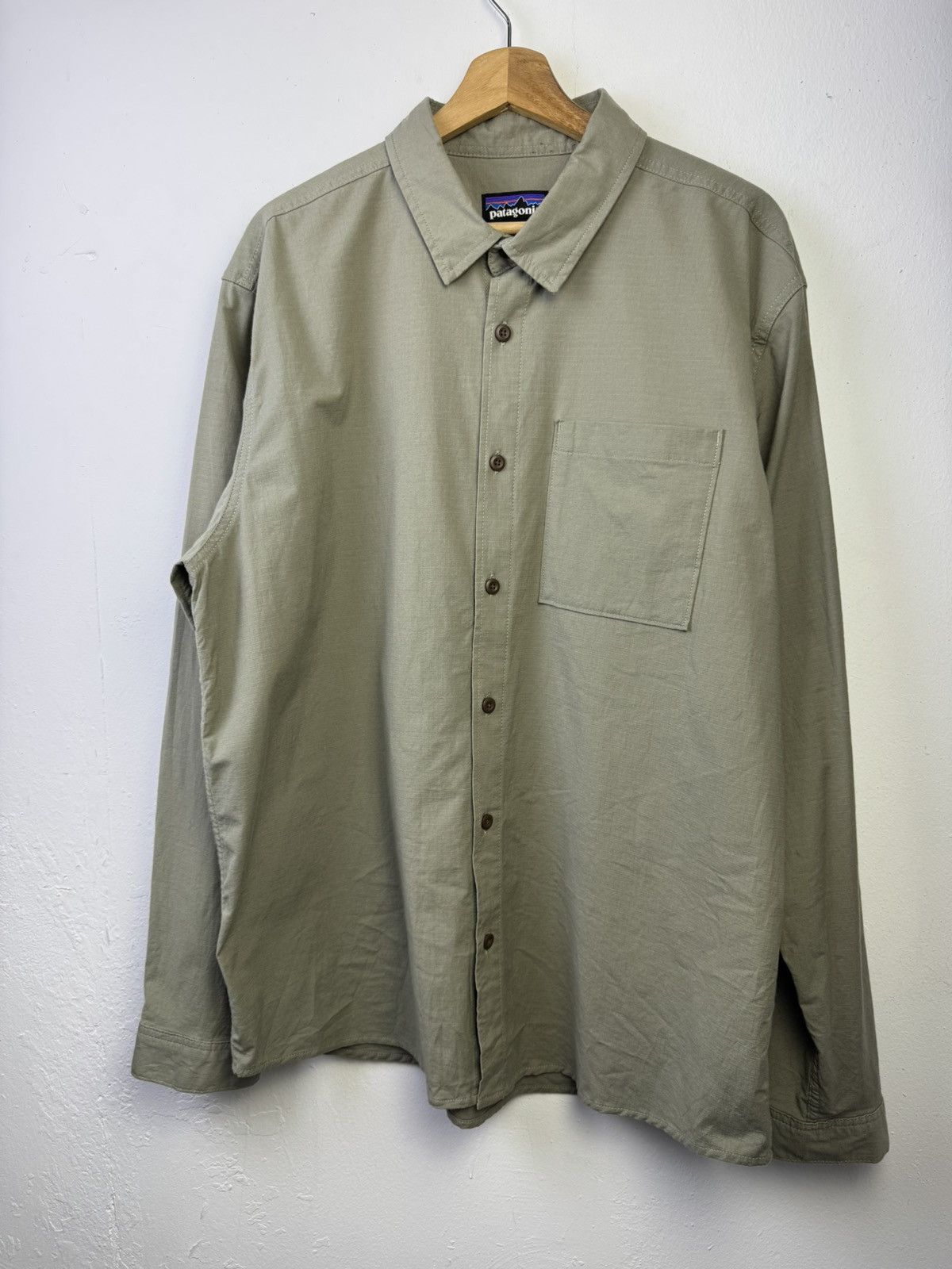 Patagonia Patagonia Men's Nomader Shirt is a buttondown ripstop shirt Size US XL / EU 56 / 4 - 3 Thumbnail