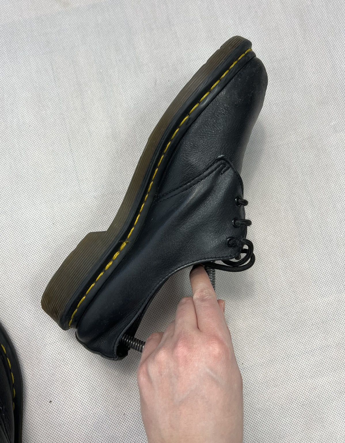 Dr. Martens Shoes Dr. Martens 24256 Black Size US 8 / EU 41 - 3 Thumbnail